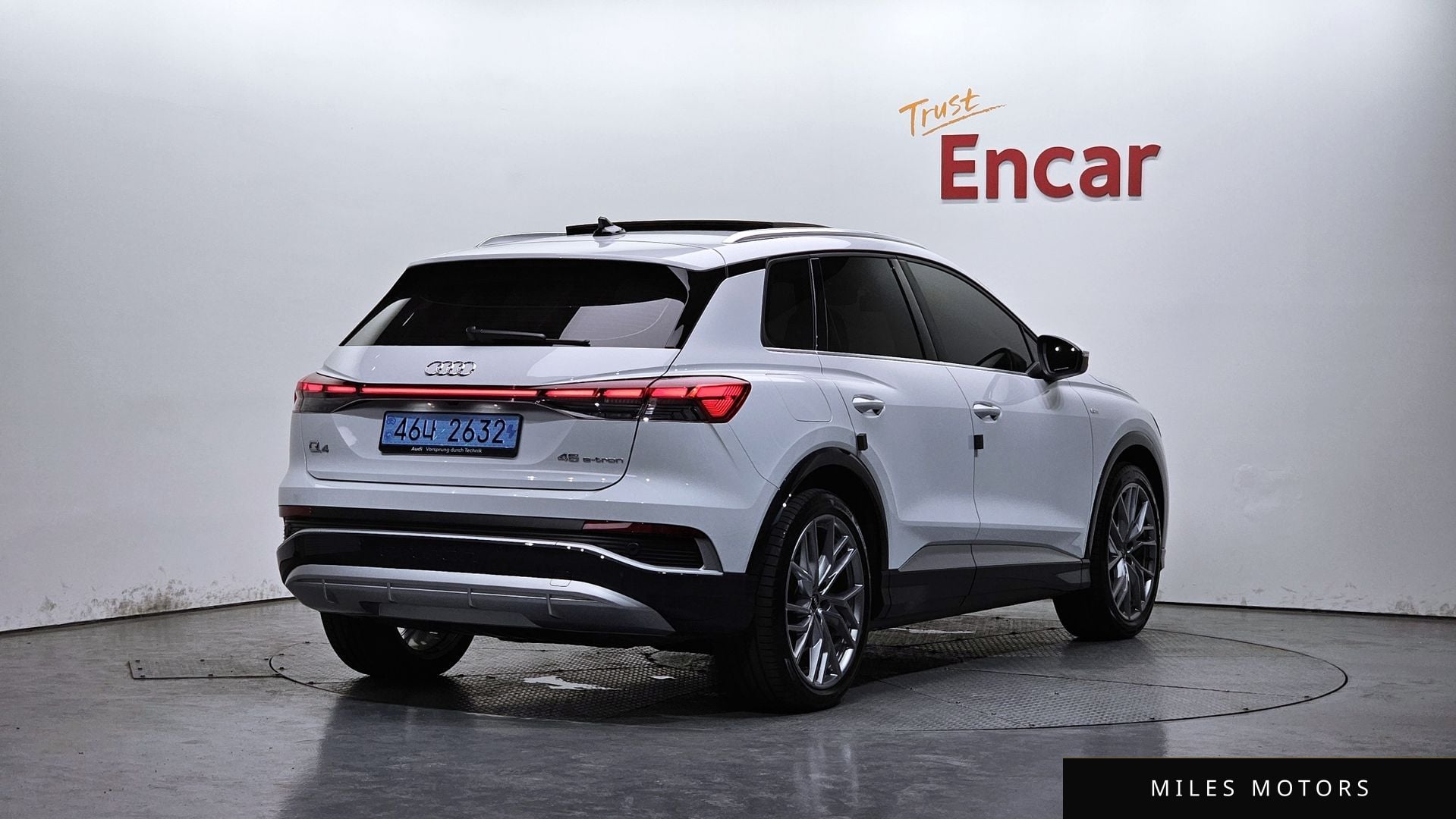 Audi Q4 e-tron 2025 — миниатюра 2