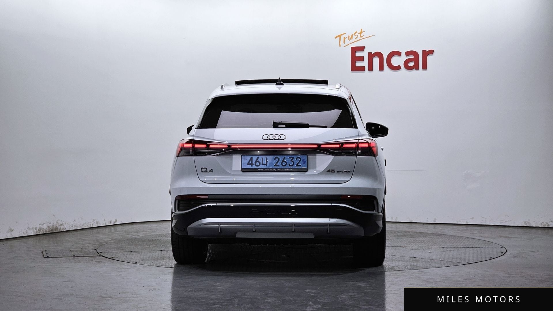 Audi Q4 e-tron 2025 — миниатюра 4
