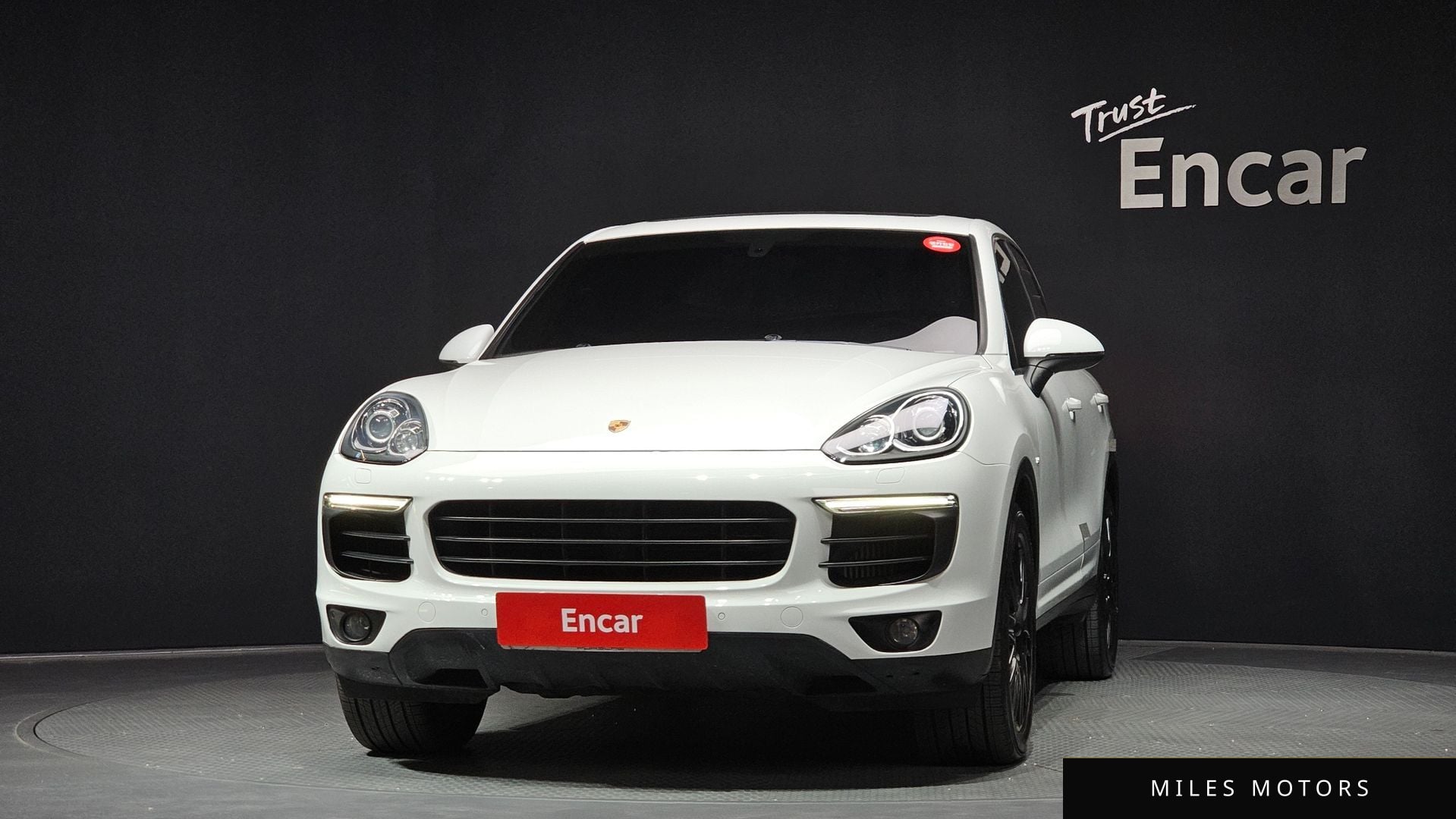 Porsche Cayenne 2016 — миниатюра 3