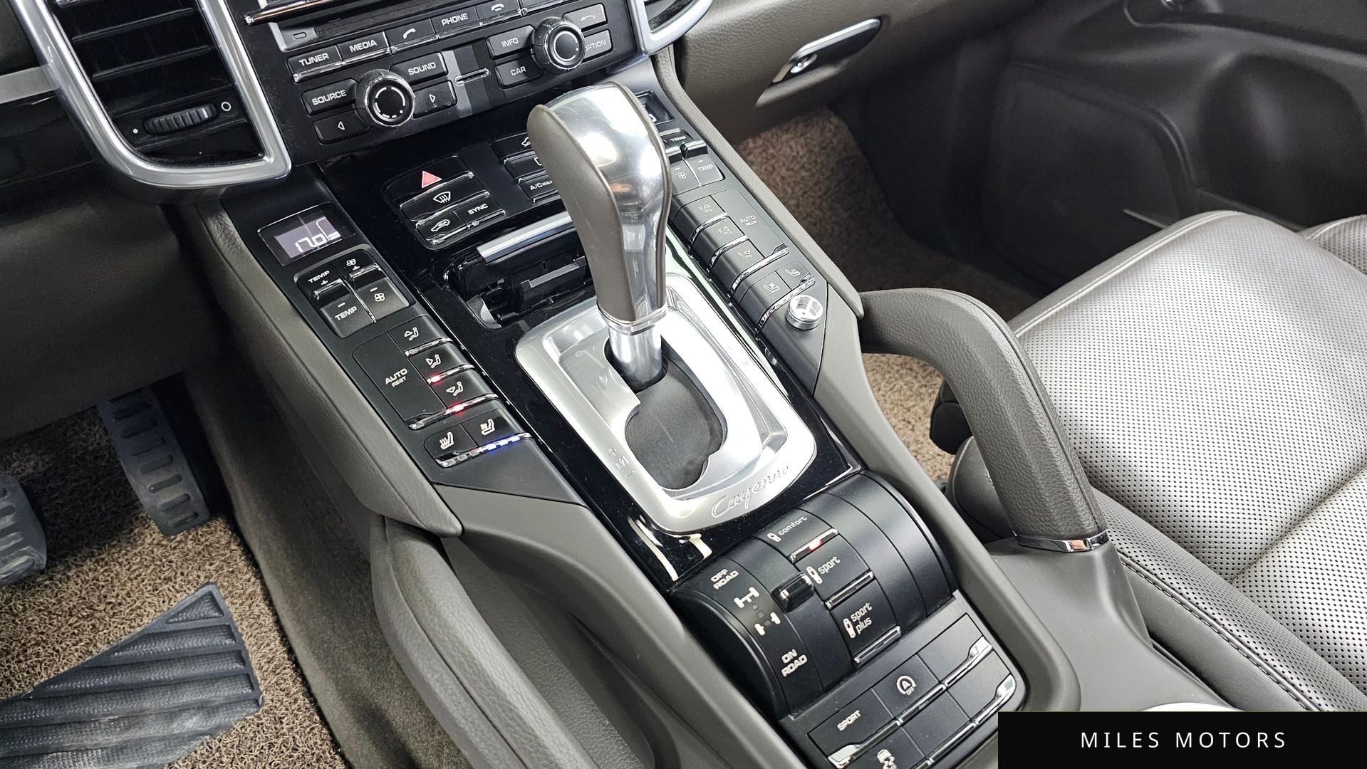 Porsche Cayenne 2016 — миниатюра 9