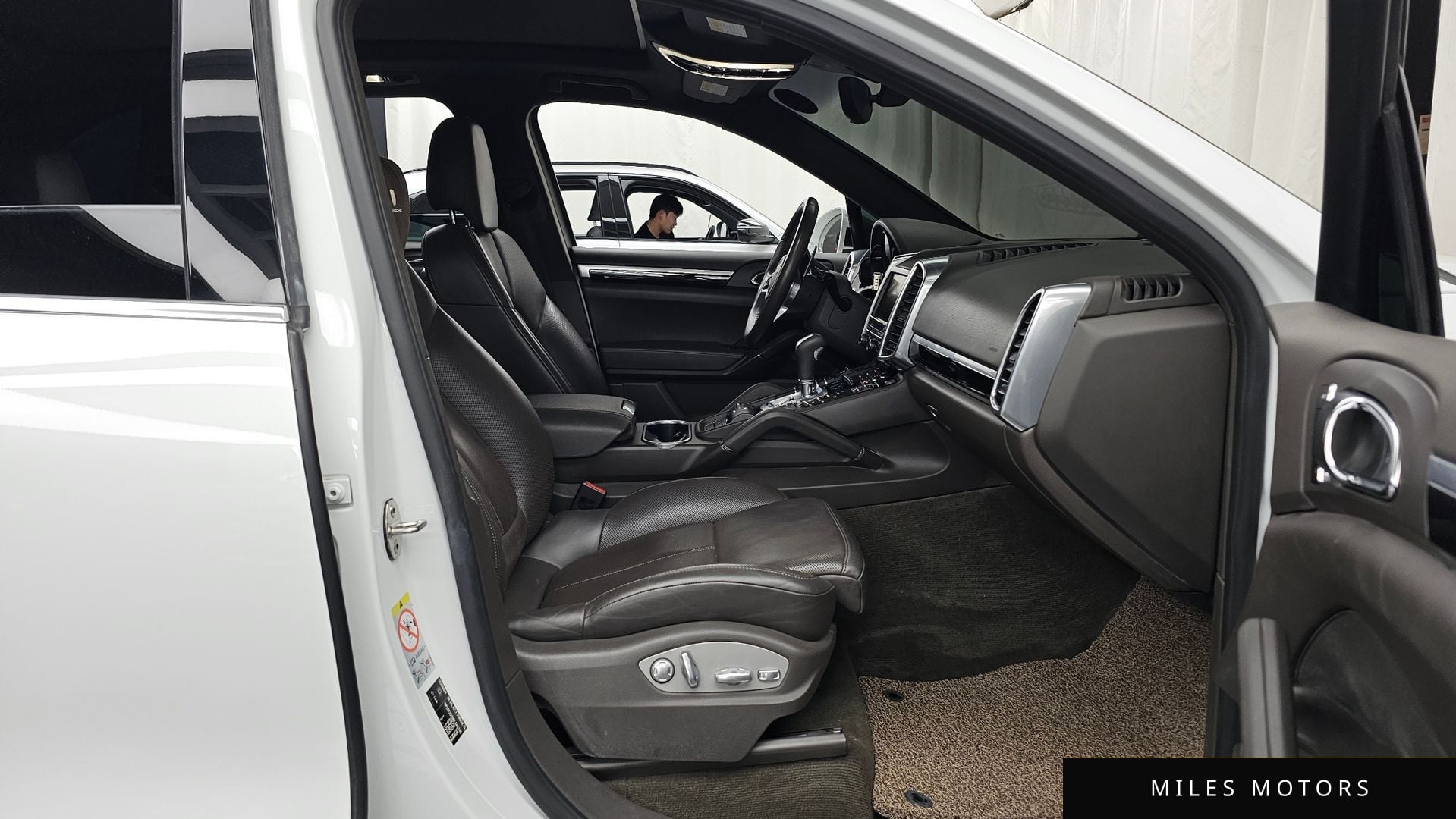 Porsche Cayenne 2016 — миниатюра 11