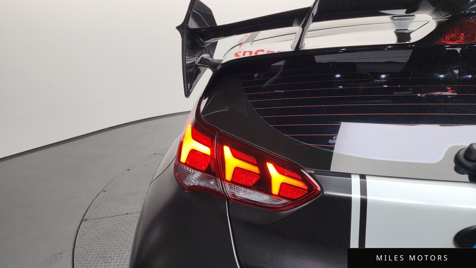 Hyundai Veloster 2022 — миниатюра 8