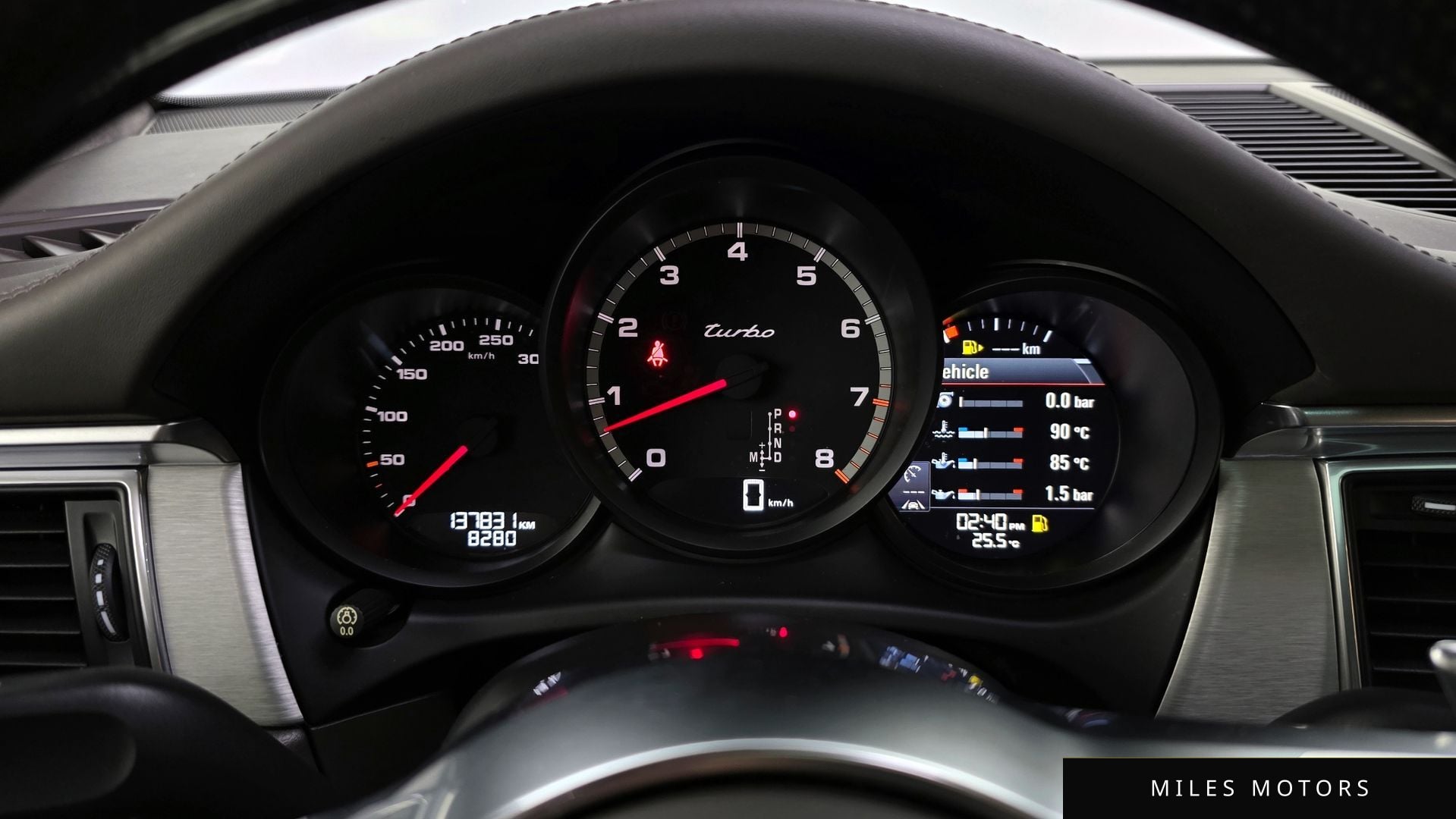 Porsche Macan 2017 — миниатюра 11