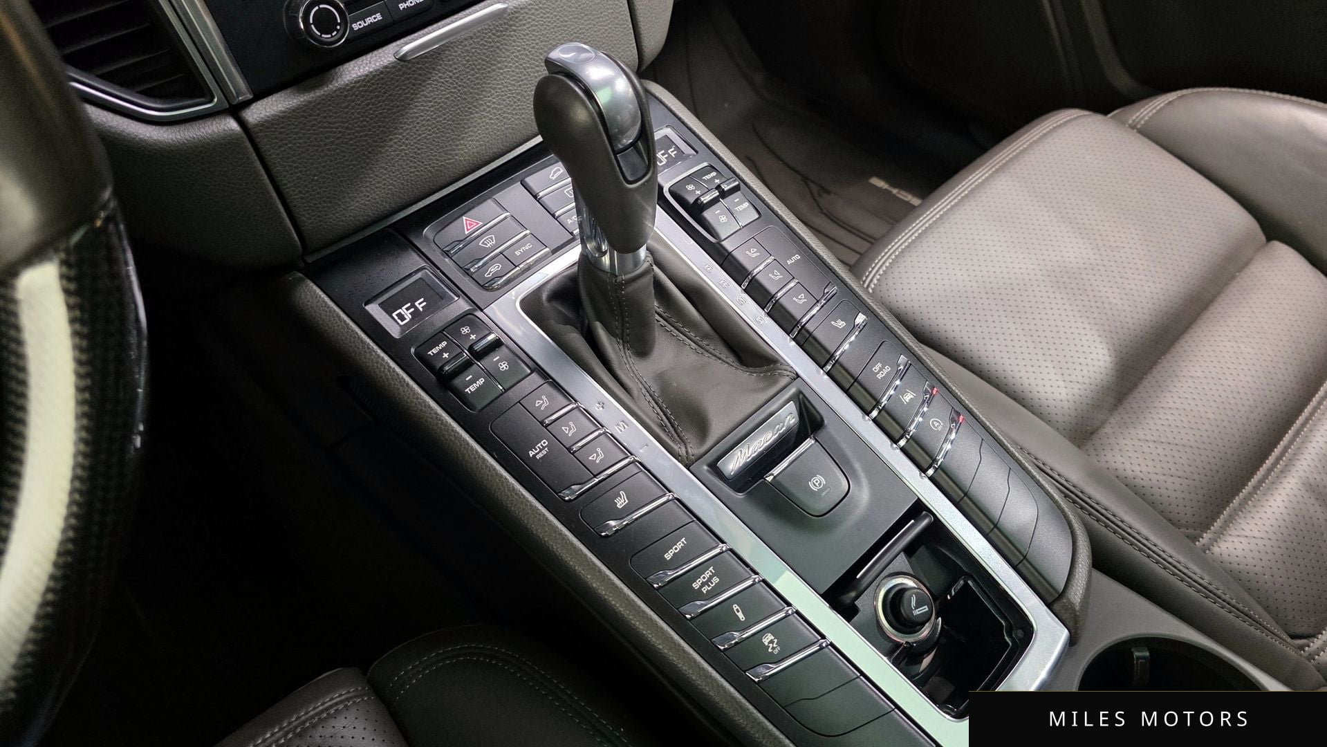 Porsche Macan 2017 — миниатюра 12