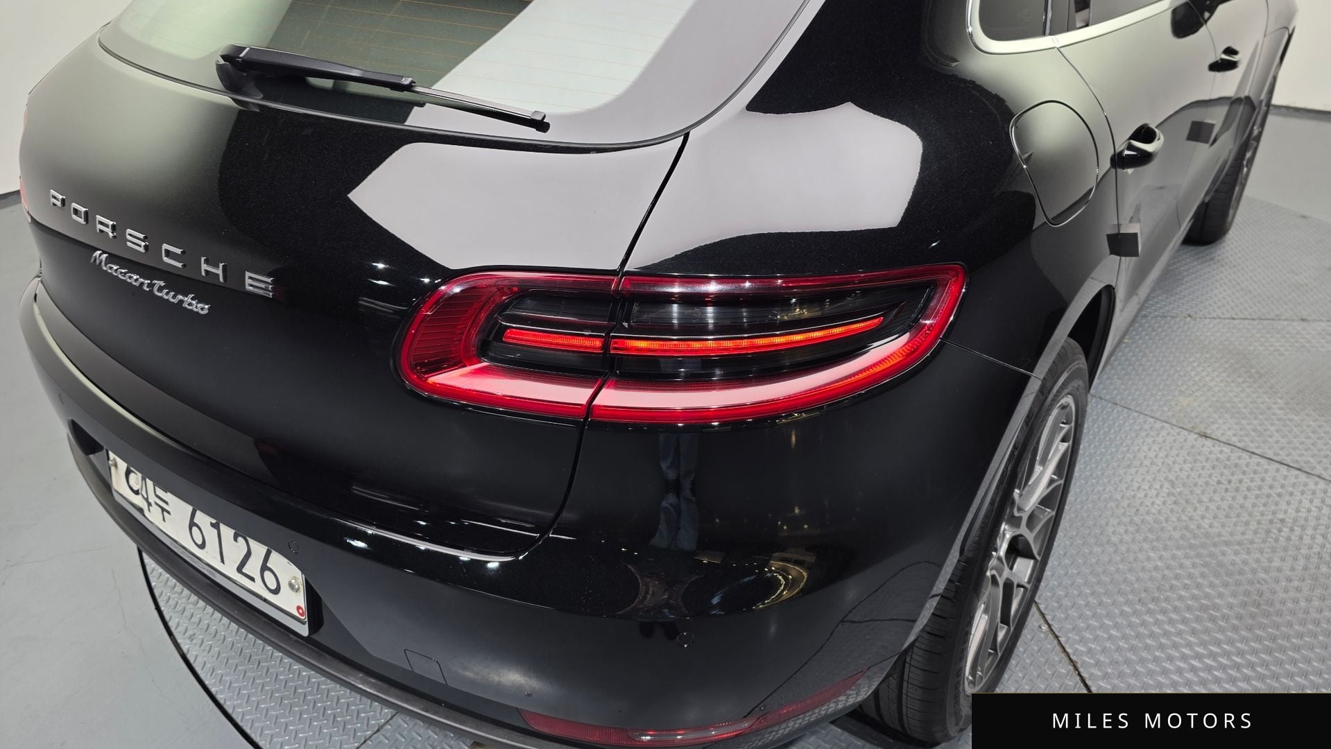 Porsche Macan 2017 — миниатюра 9