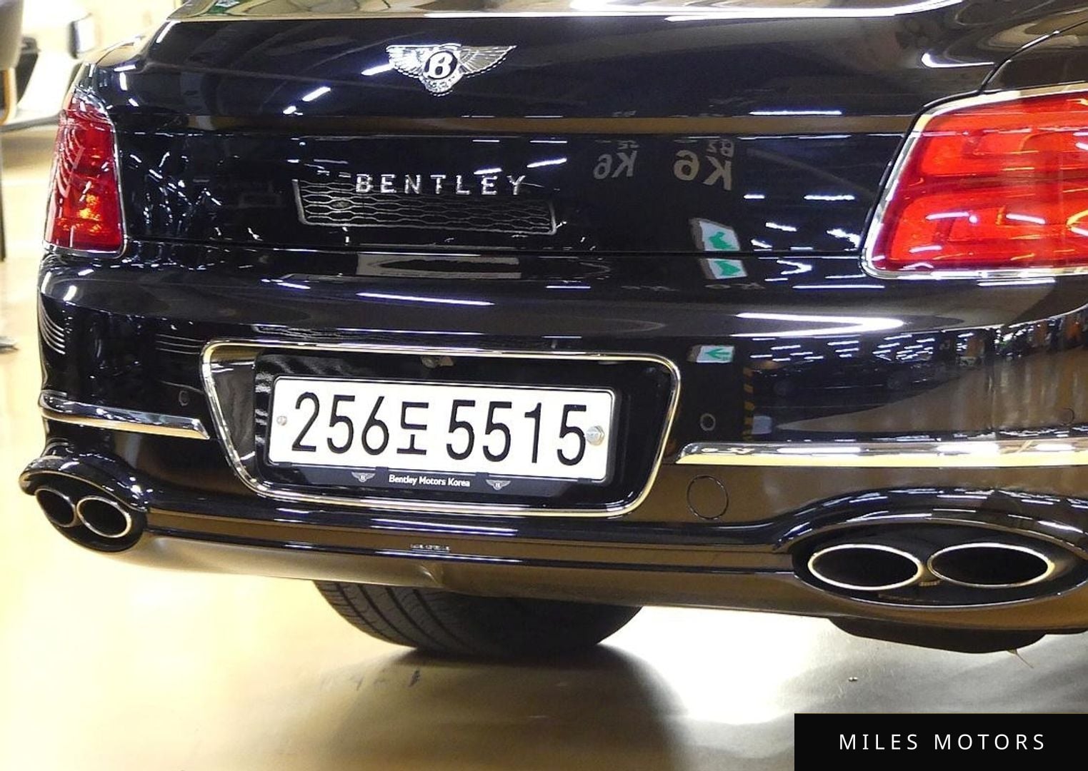 Bentley Flying Spur 2022 — миниатюра 5