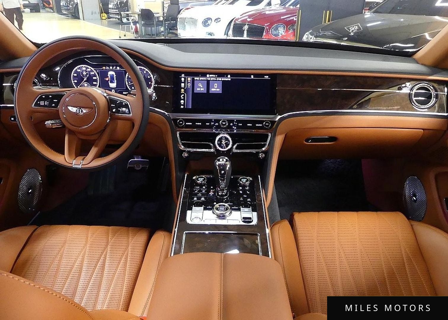 Bentley Flying Spur 2022 — миниатюра 7