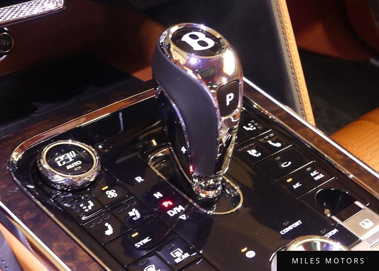 Bentley Flying Spur 2022 — миниатюра 8