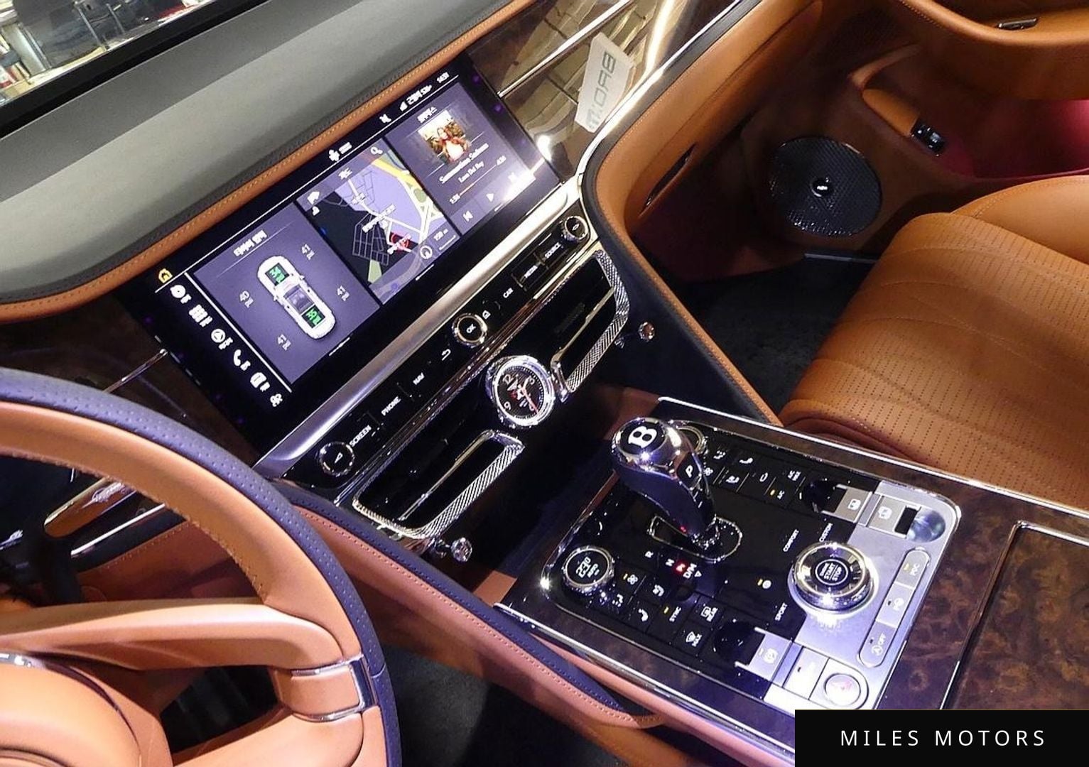 Bentley Flying Spur 2022 — миниатюра 12