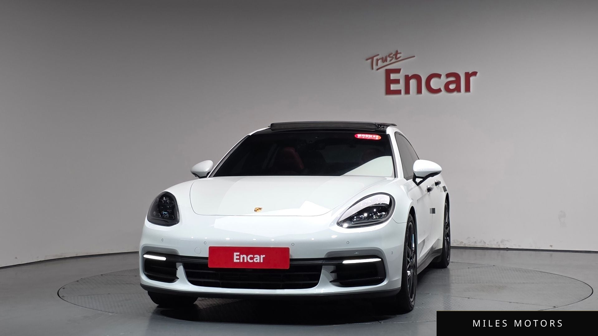 Porsche Panamera 2020 — миниатюра 2