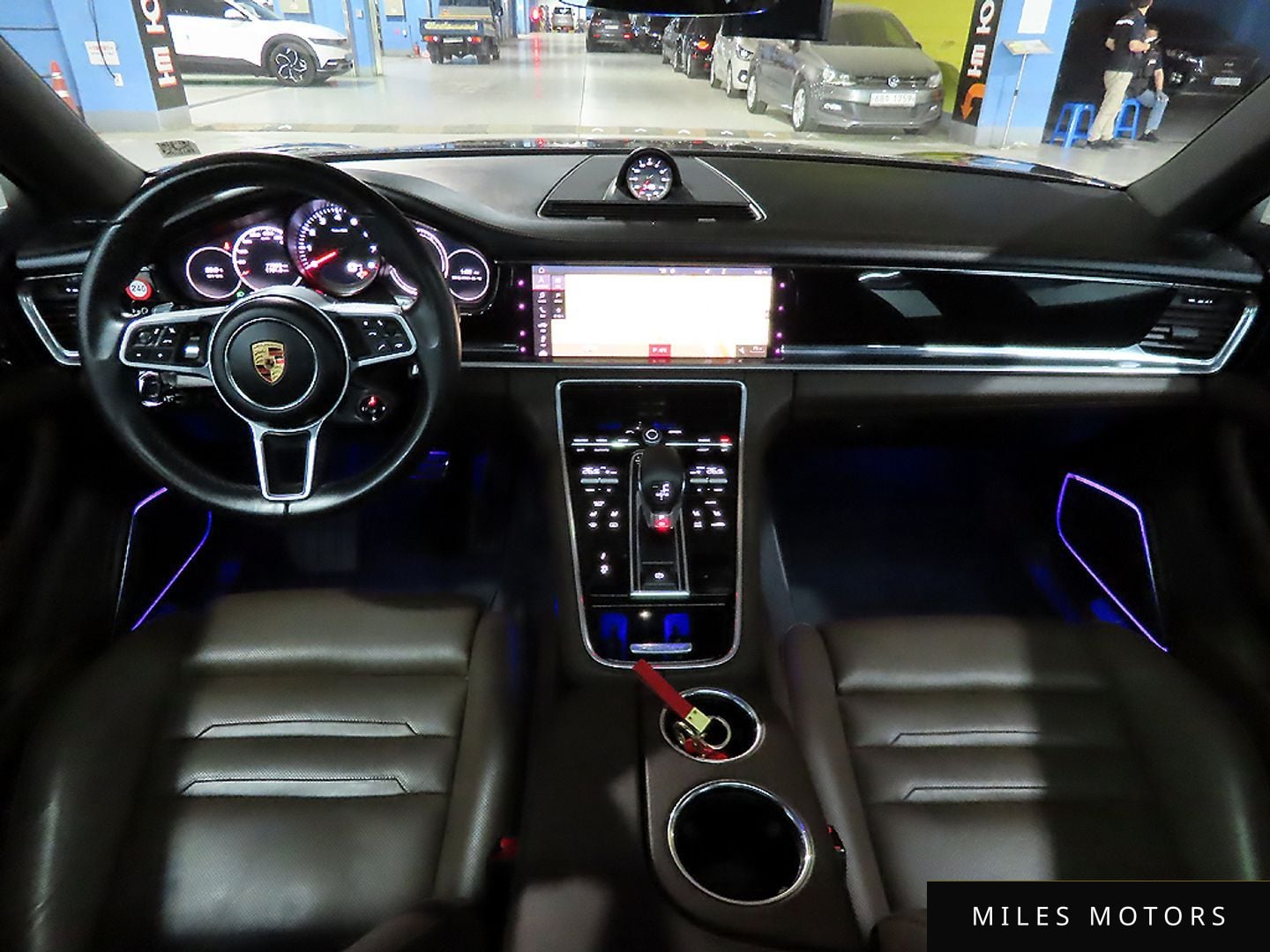Porsche Panamera 2018 — миниатюра 7