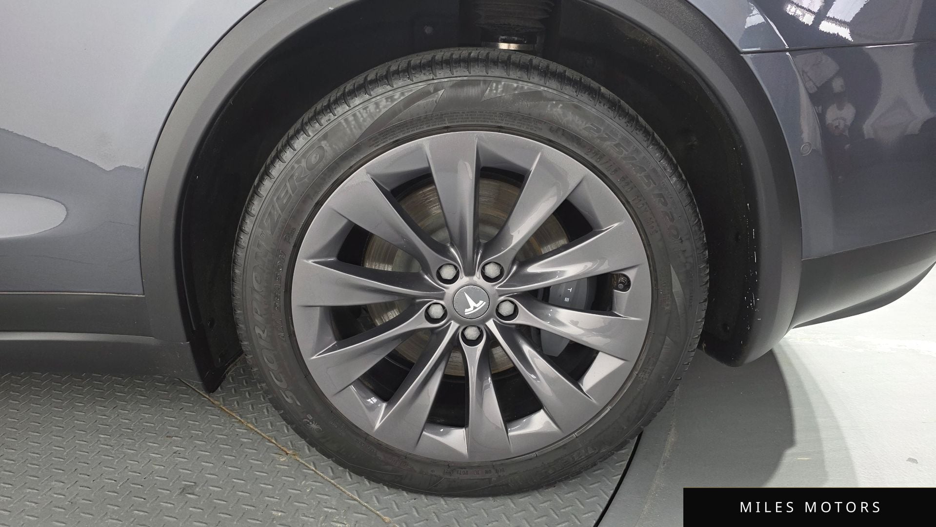 Tesla Model X 2019 — миниатюра 7