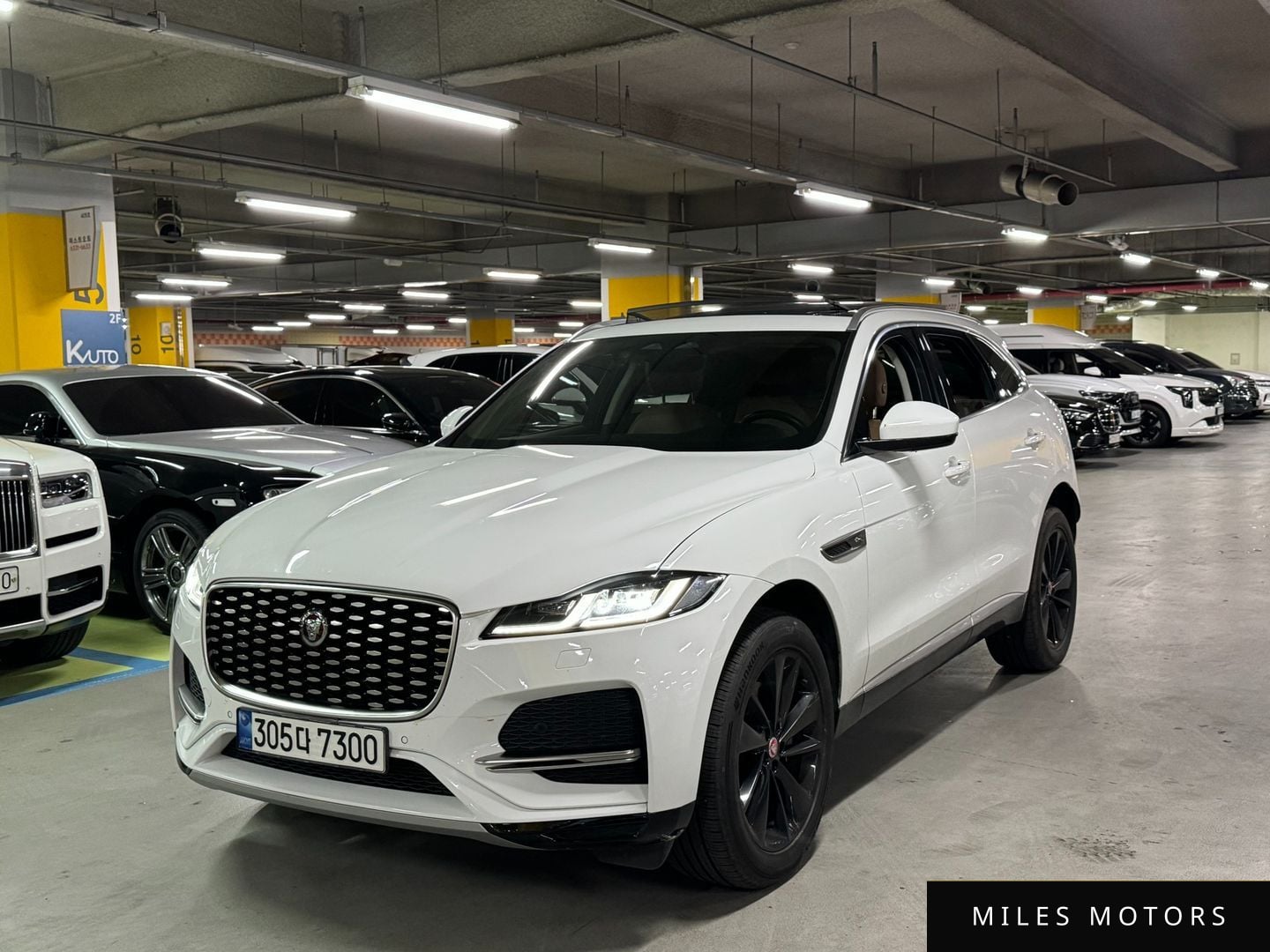 Jaguar F-PACE 2022 — миниатюра 2