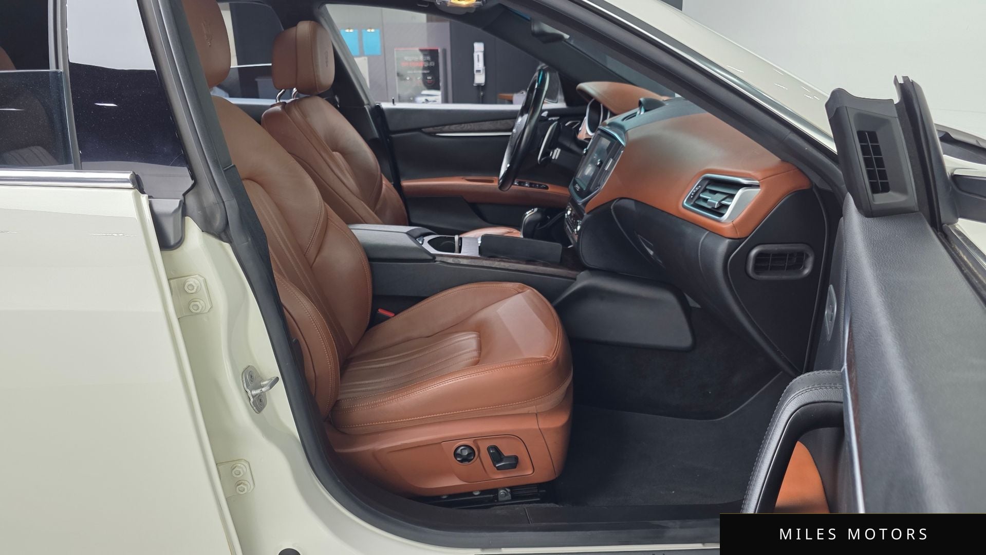 Maserati Ghibli 2014 — миниатюра 11