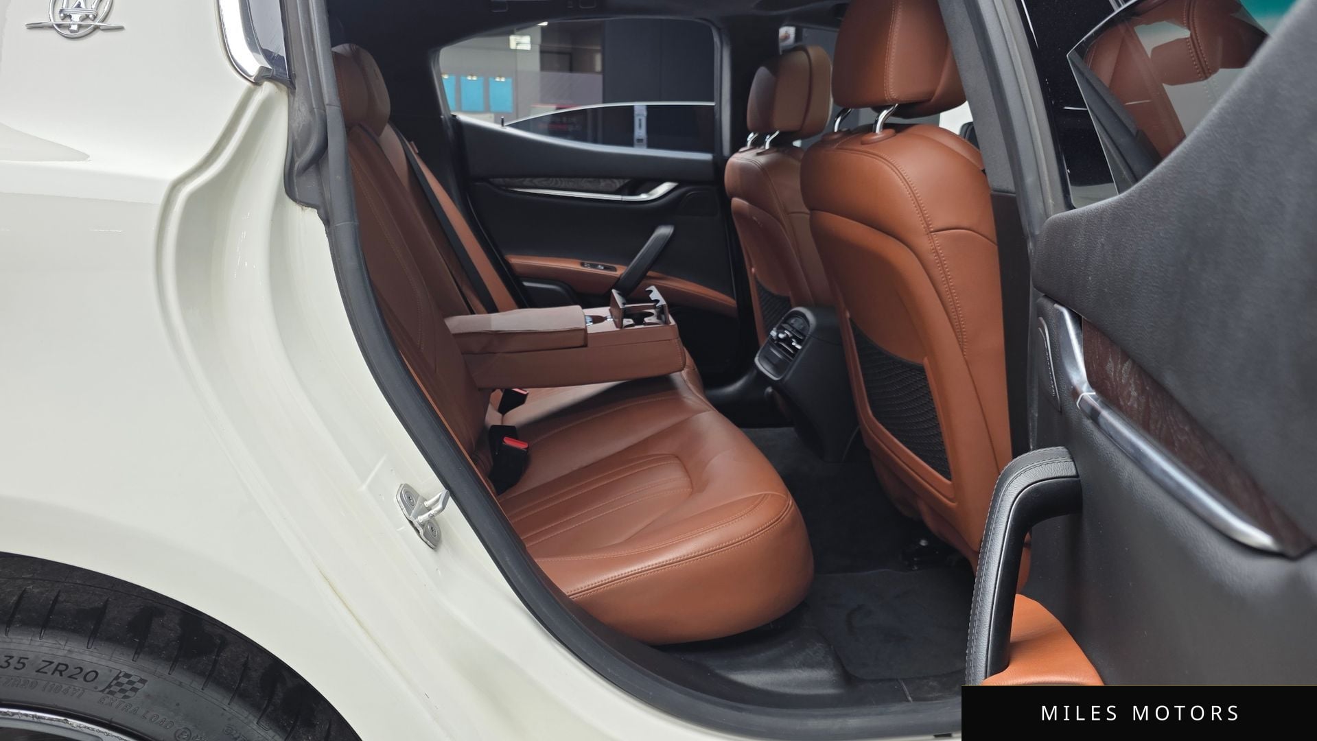 Maserati Ghibli 2014 — миниатюра 12