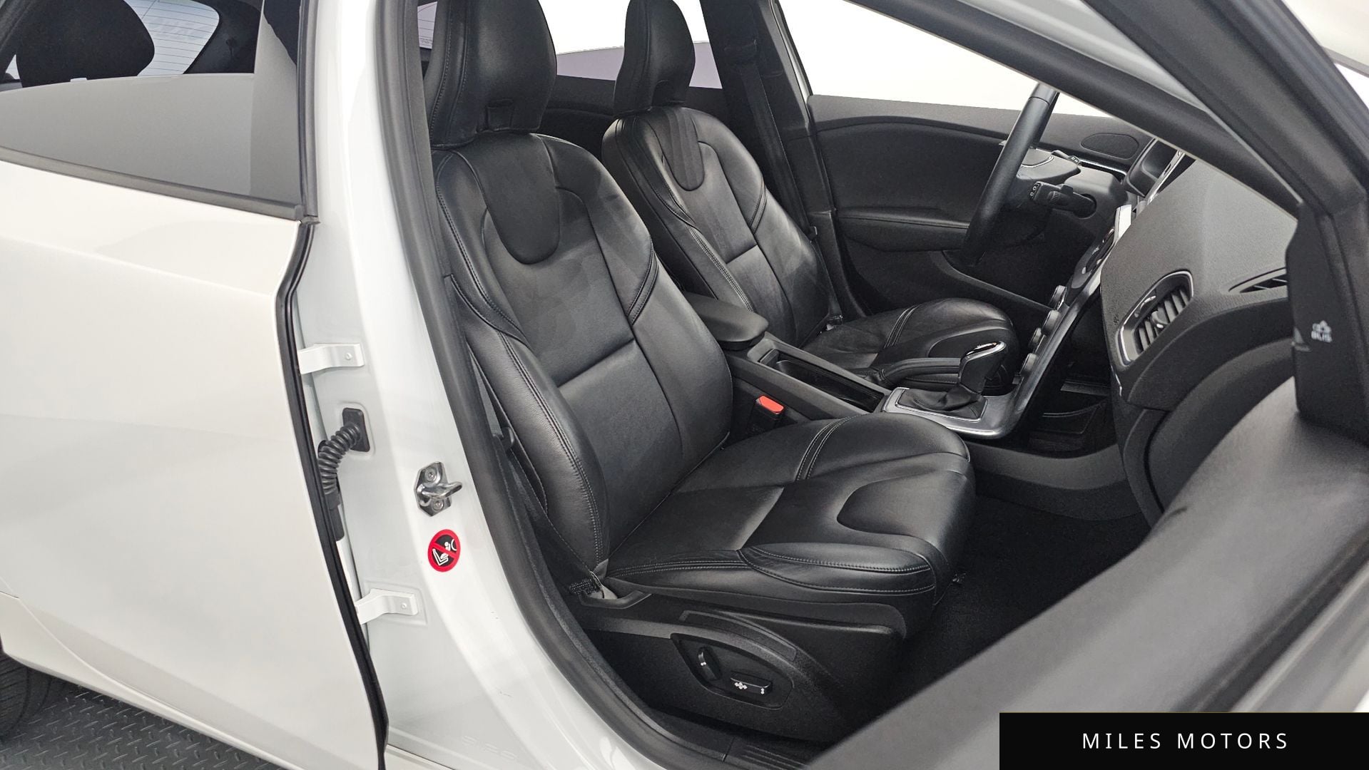Volvo V40 2017 — миниатюра 12