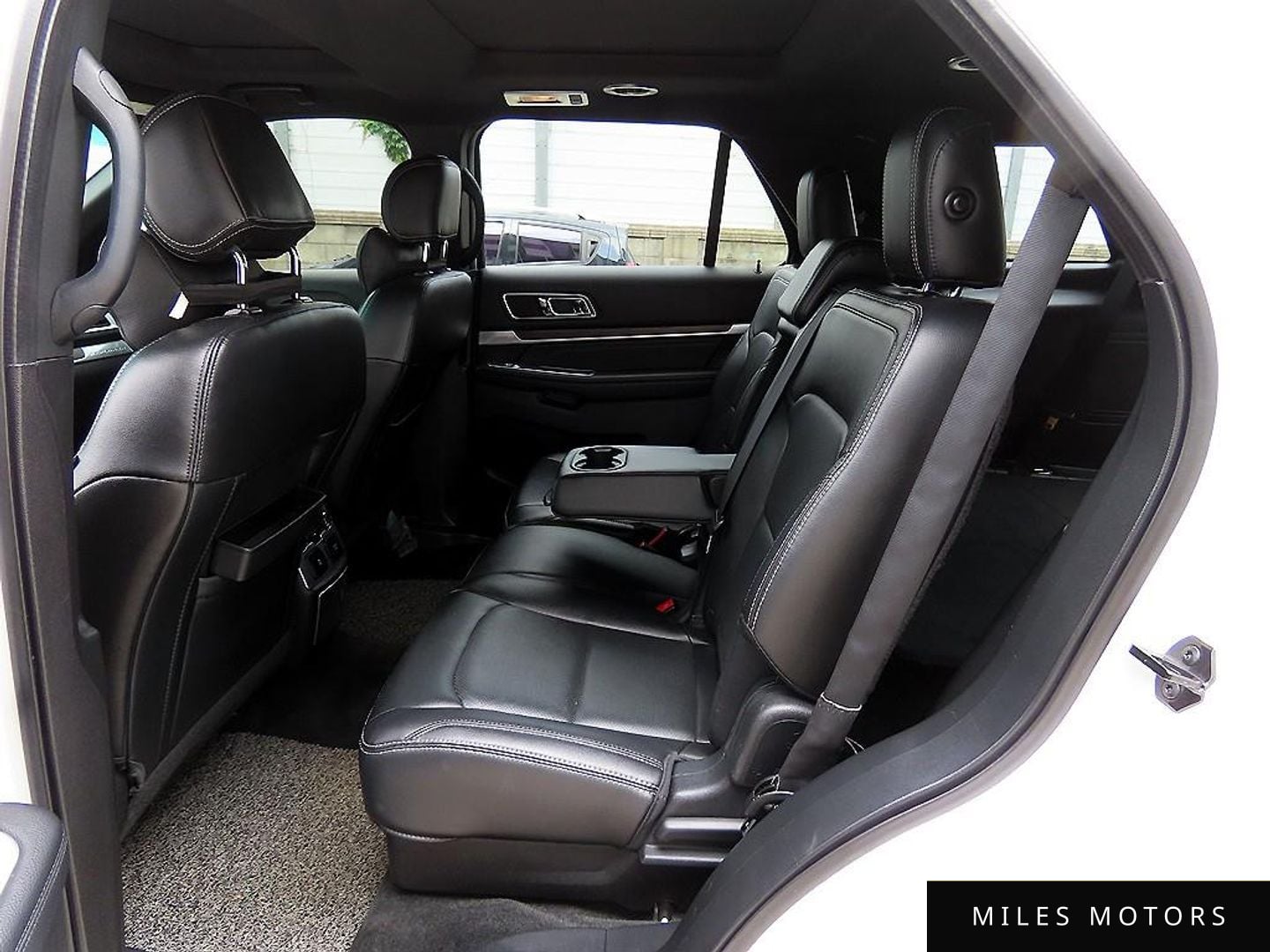 Ford Explorer 2016 — миниатюра 6