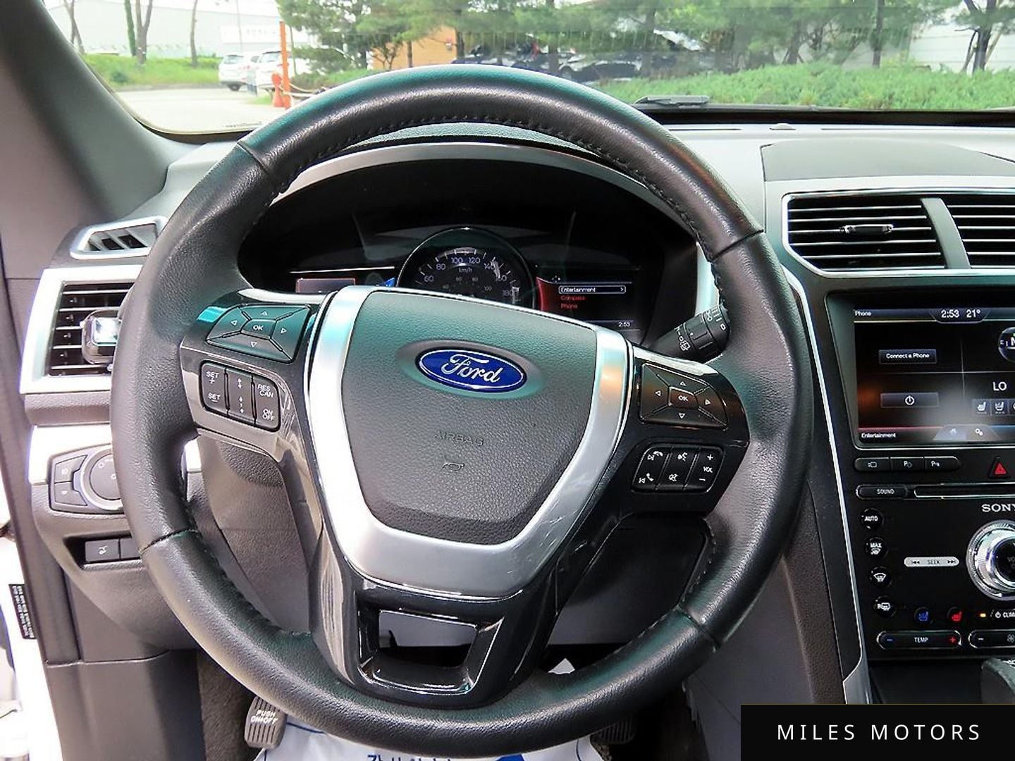 Ford Explorer 2016 — миниатюра 8
