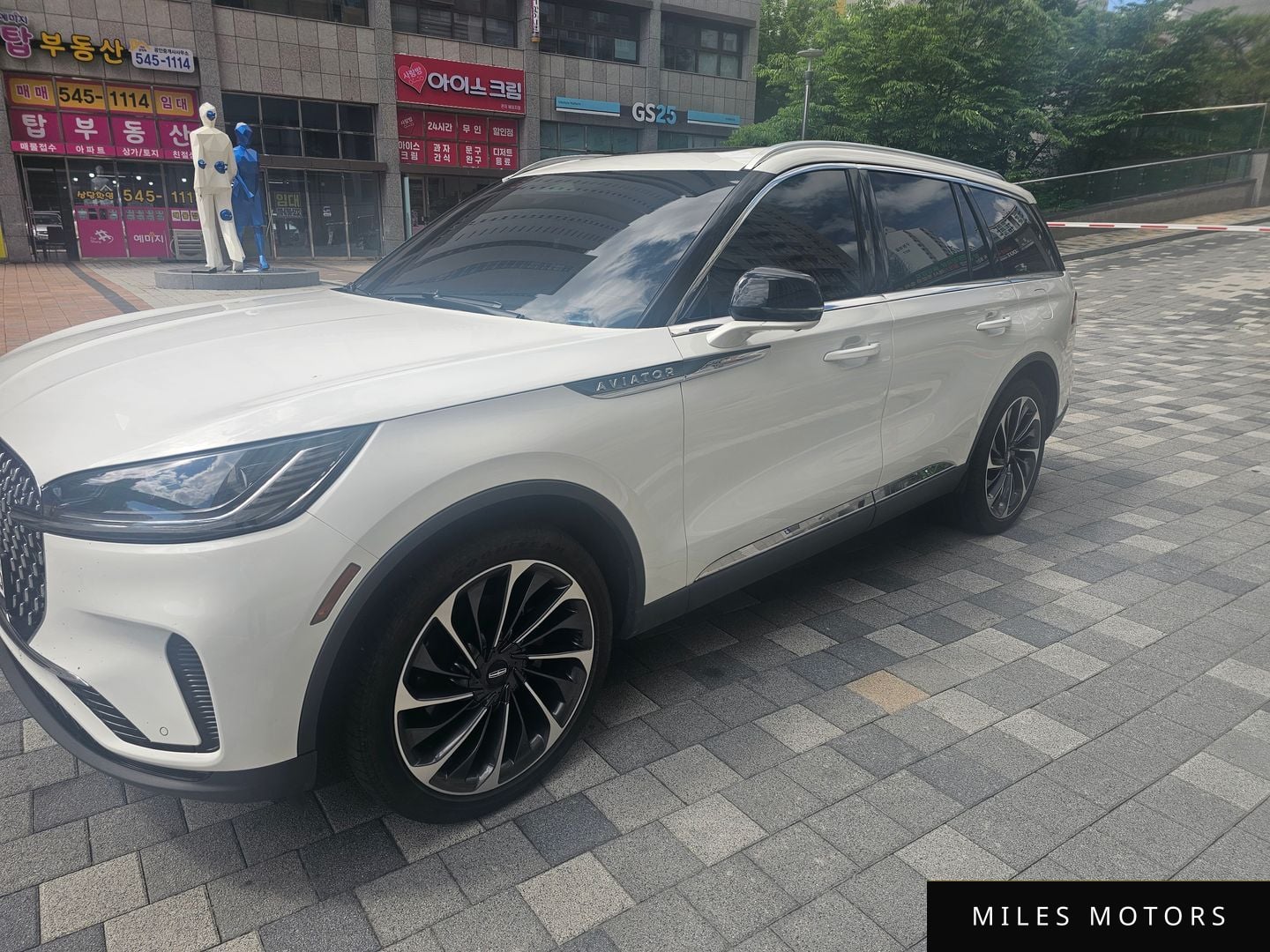 Lincoln Aviator 2025 — миниатюра 3