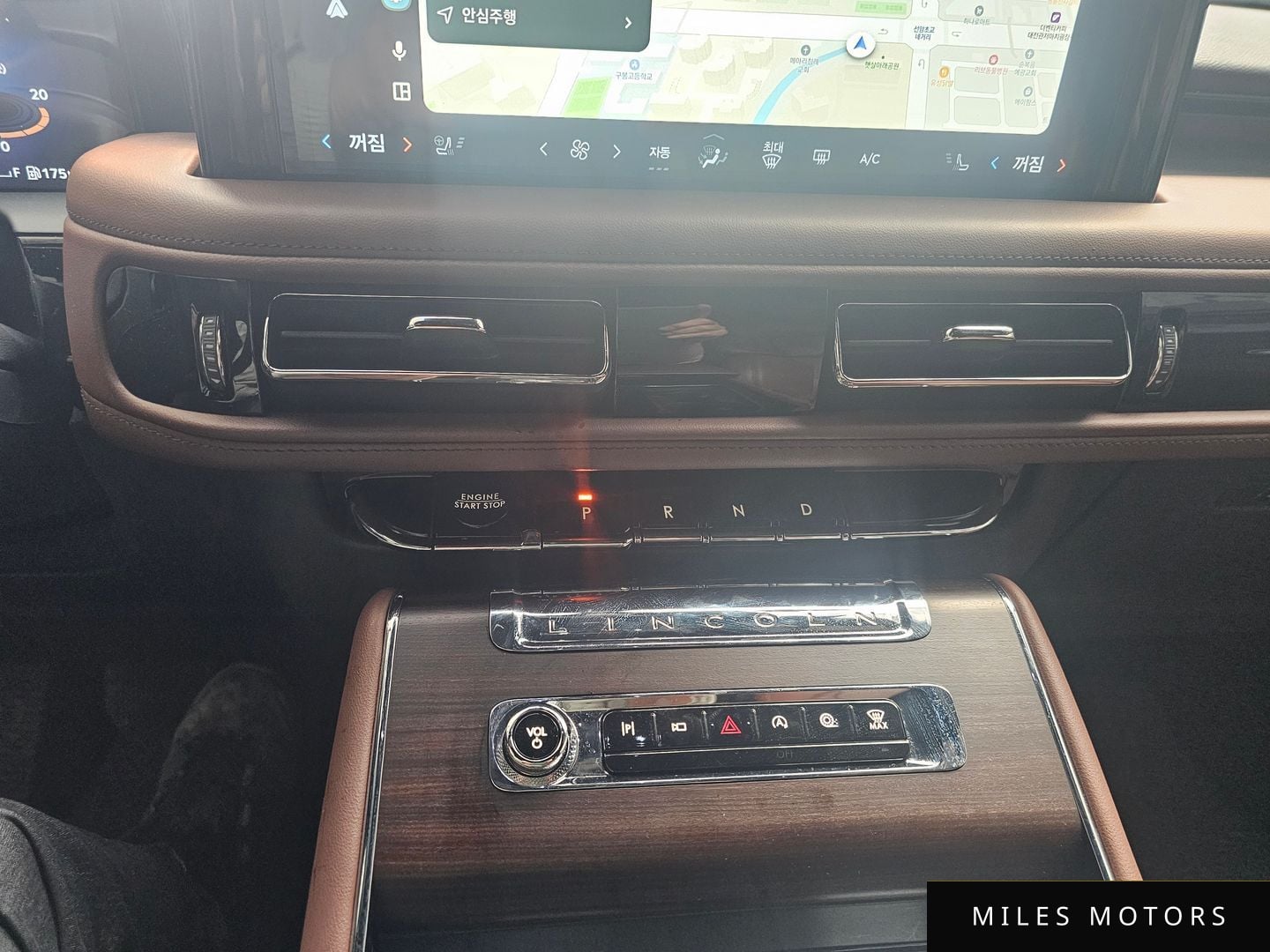 Lincoln Aviator 2025 — миниатюра 9