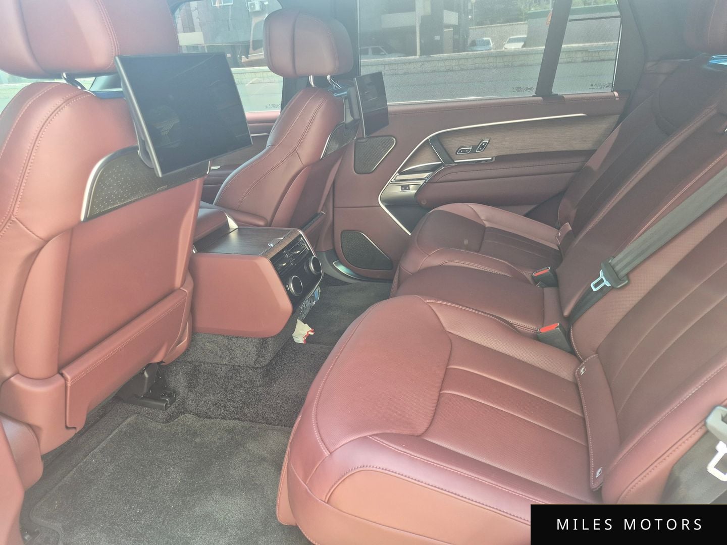 Land Rover Range Rover 2025 — миниатюра 3