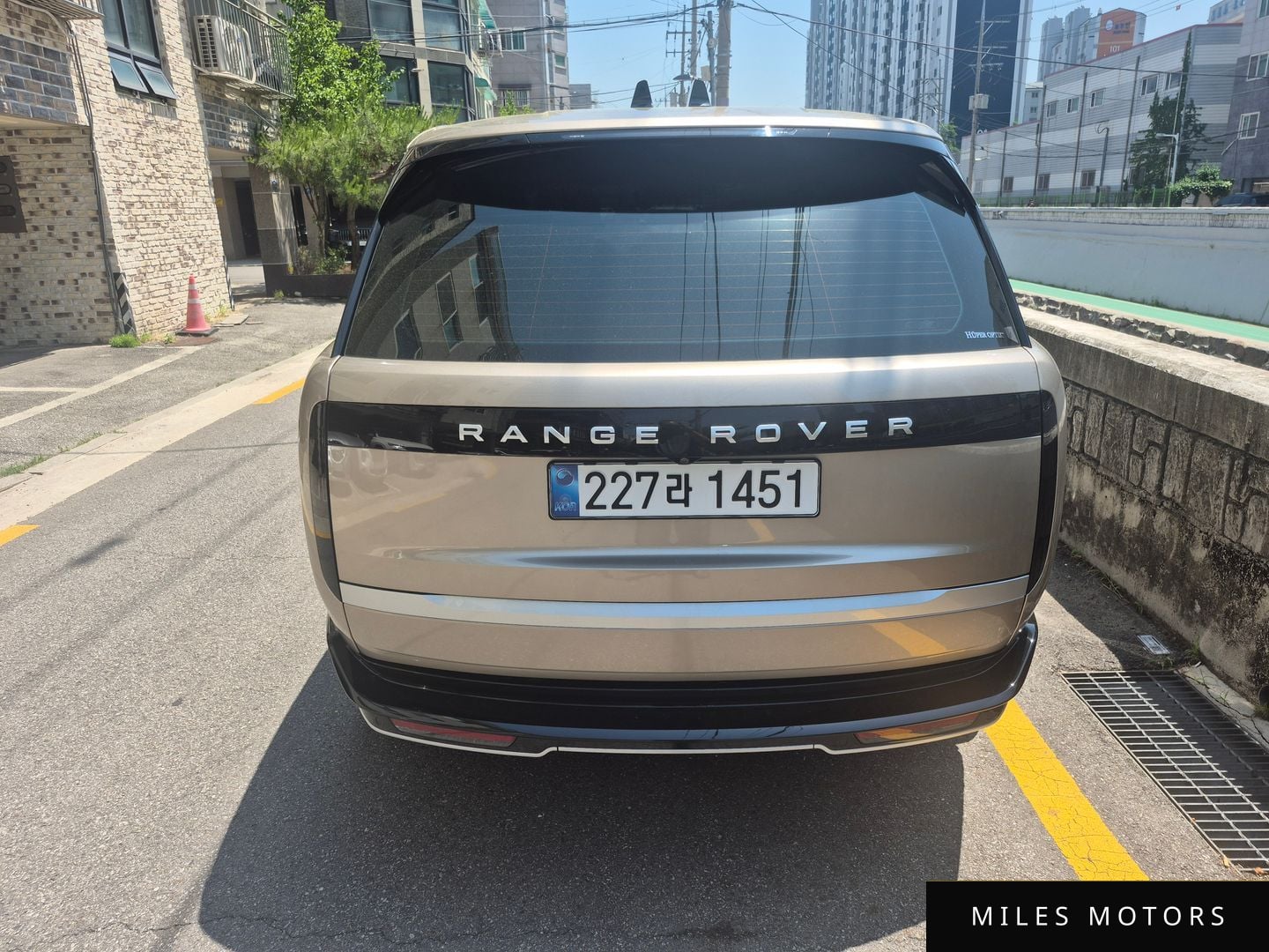 Land Rover Range Rover 2025 — миниатюра 5