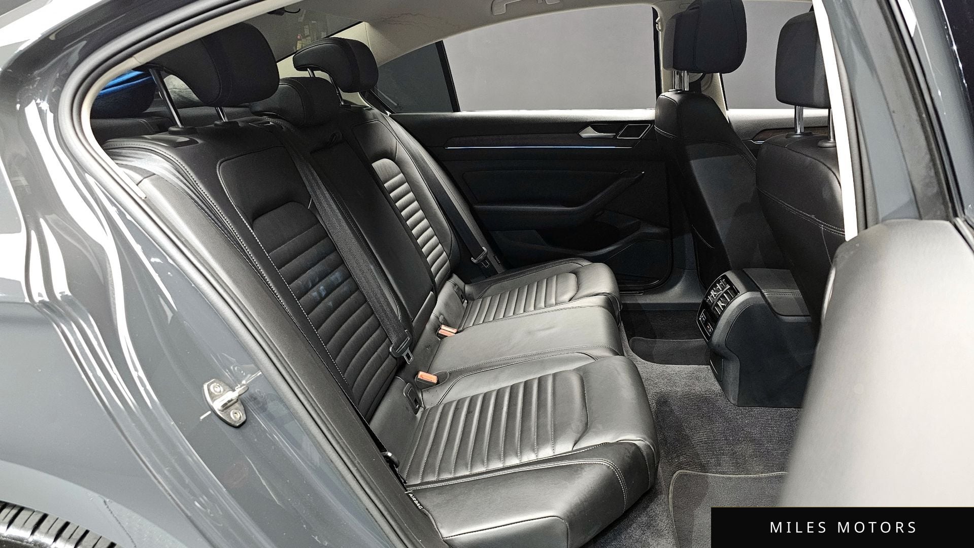 Volkswagen Passat 2018 — миниатюра 11