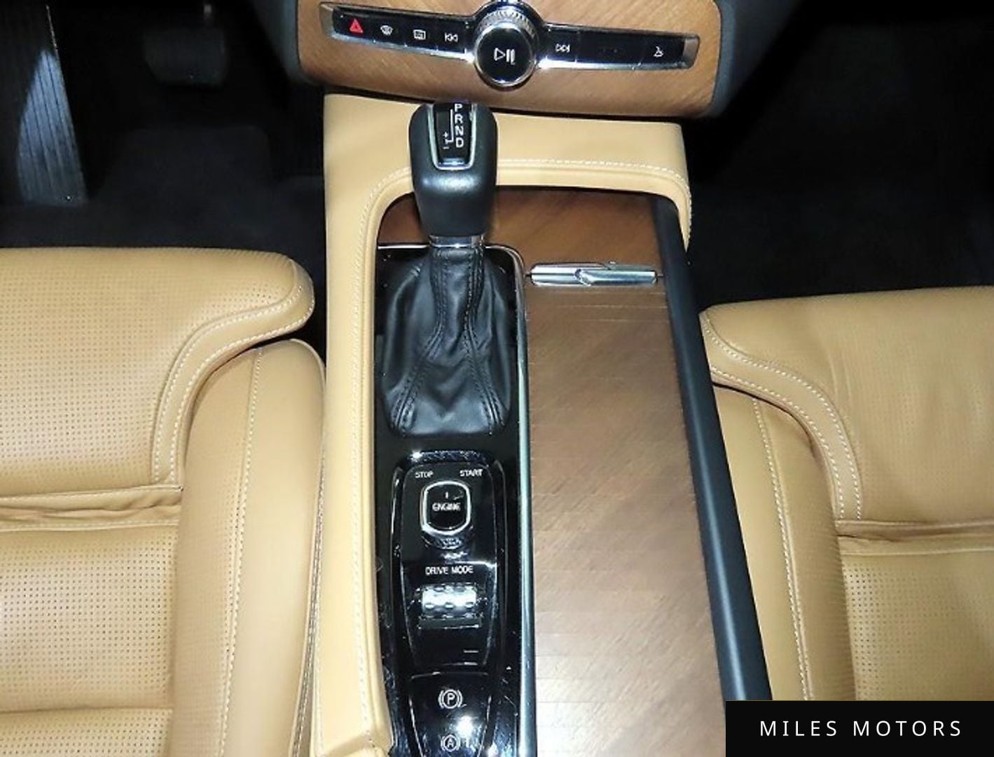 Volvo XC90 2017 — миниатюра 12