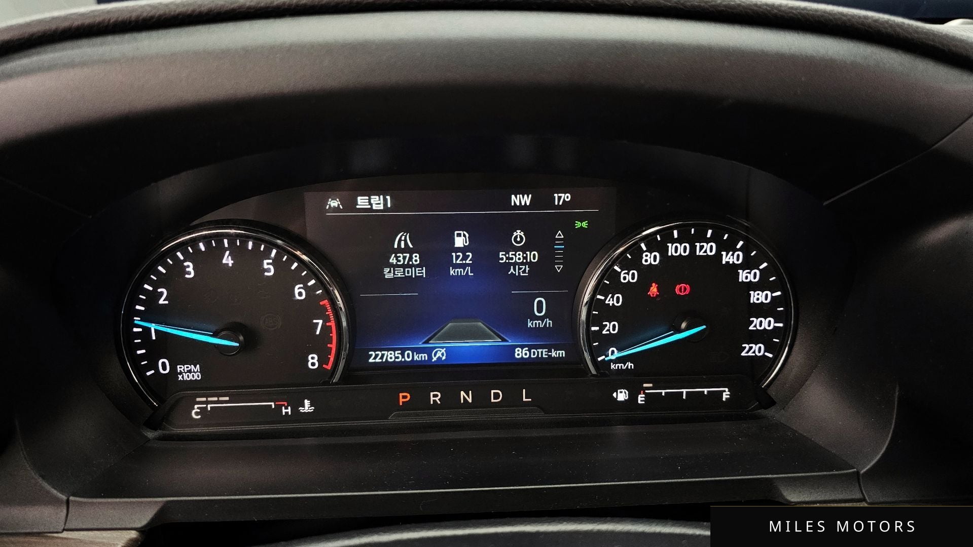 Ford Explorer 2022 — миниатюра 11