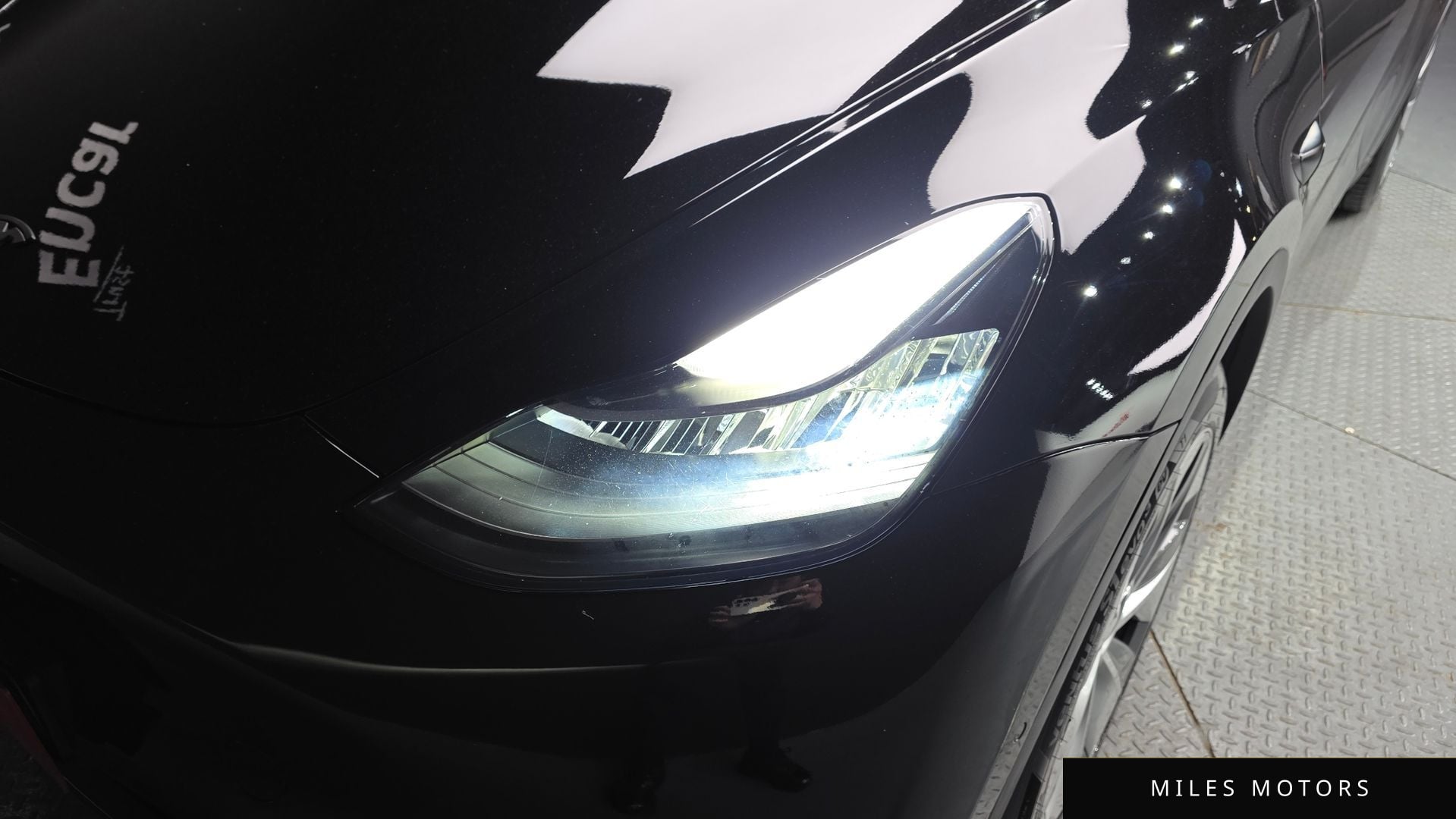 Tesla Model Y 2021 — миниатюра 8