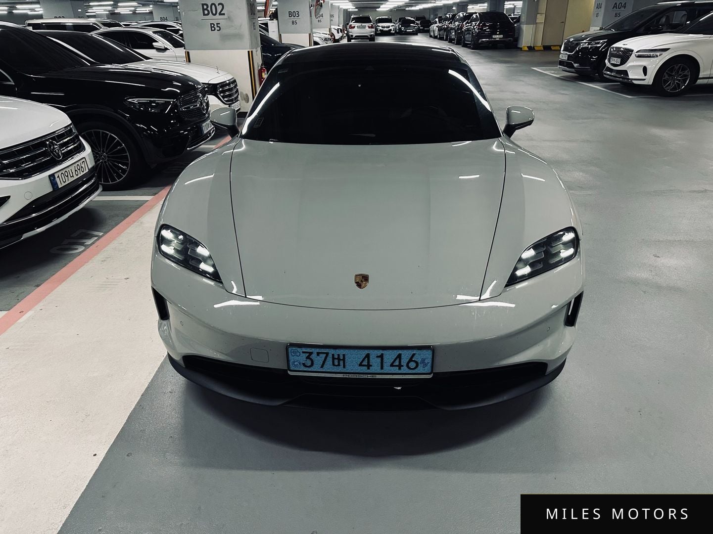 Porsche Taycan 2025 — миниатюра 2