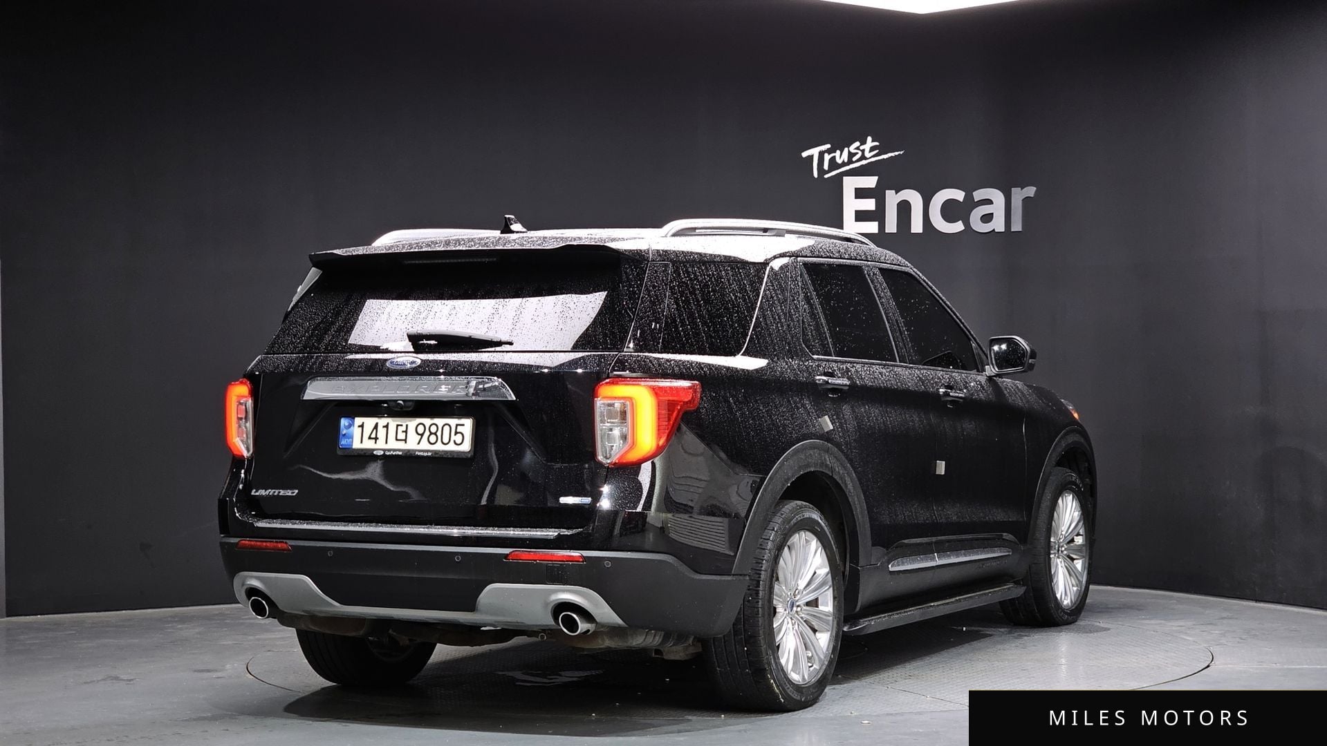 Ford Explorer 2020 — миниатюра 2