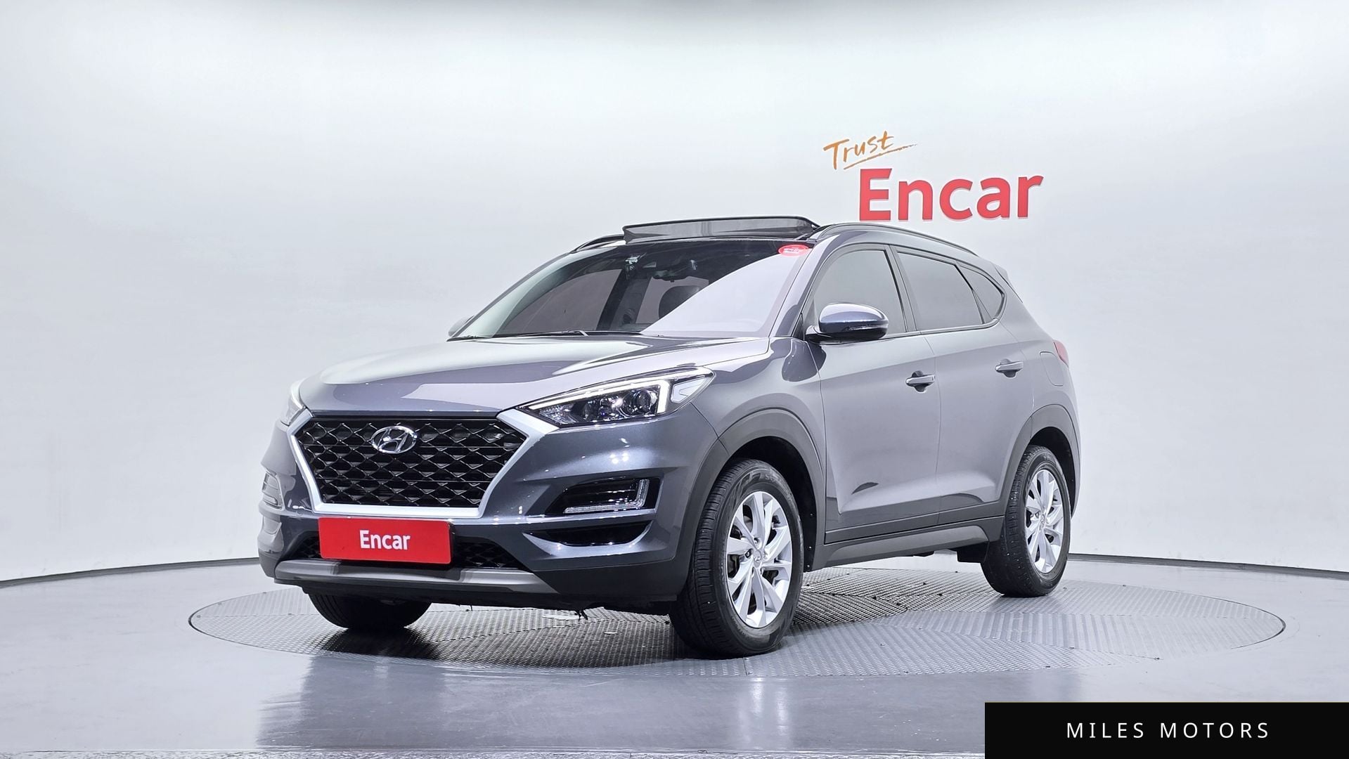 Hyundai Tucson 2019 — фото 1 из 12