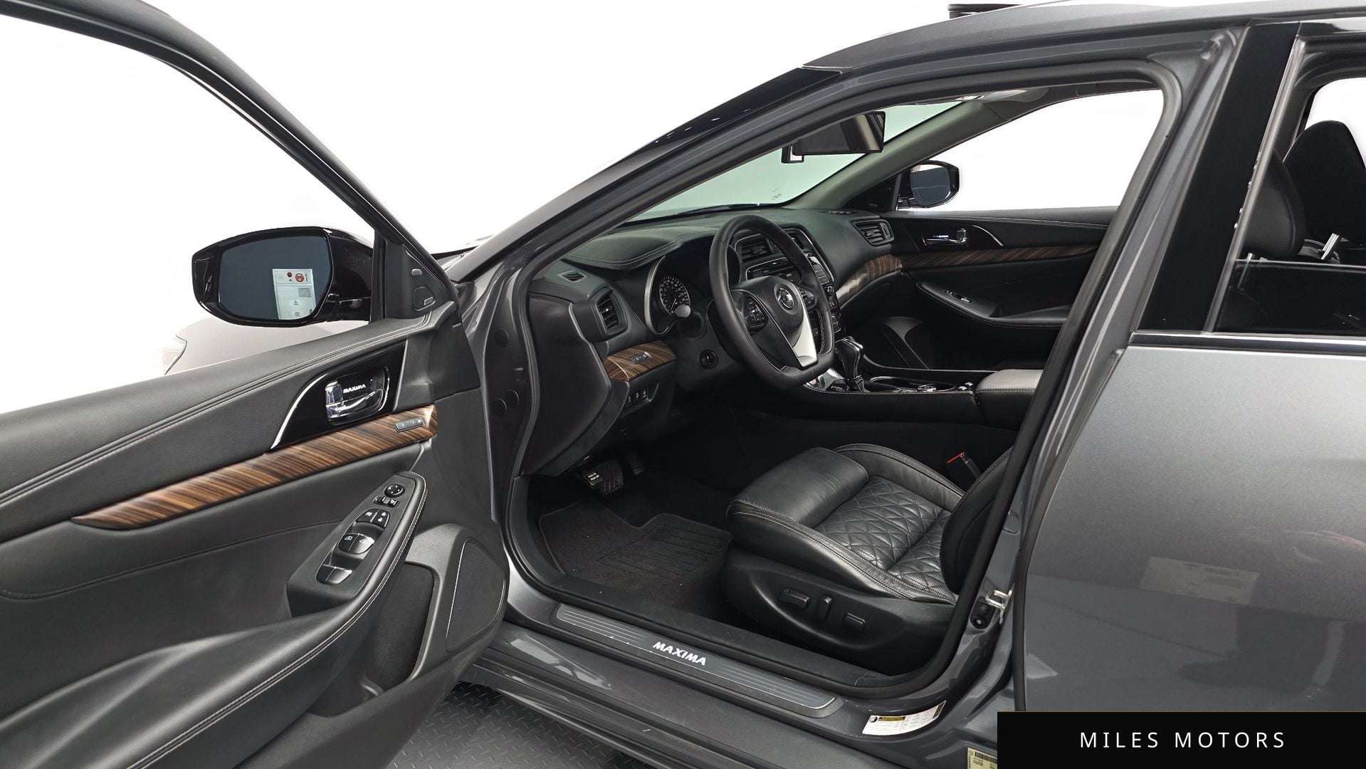 Nissan Maxima 2017 — миниатюра 10
