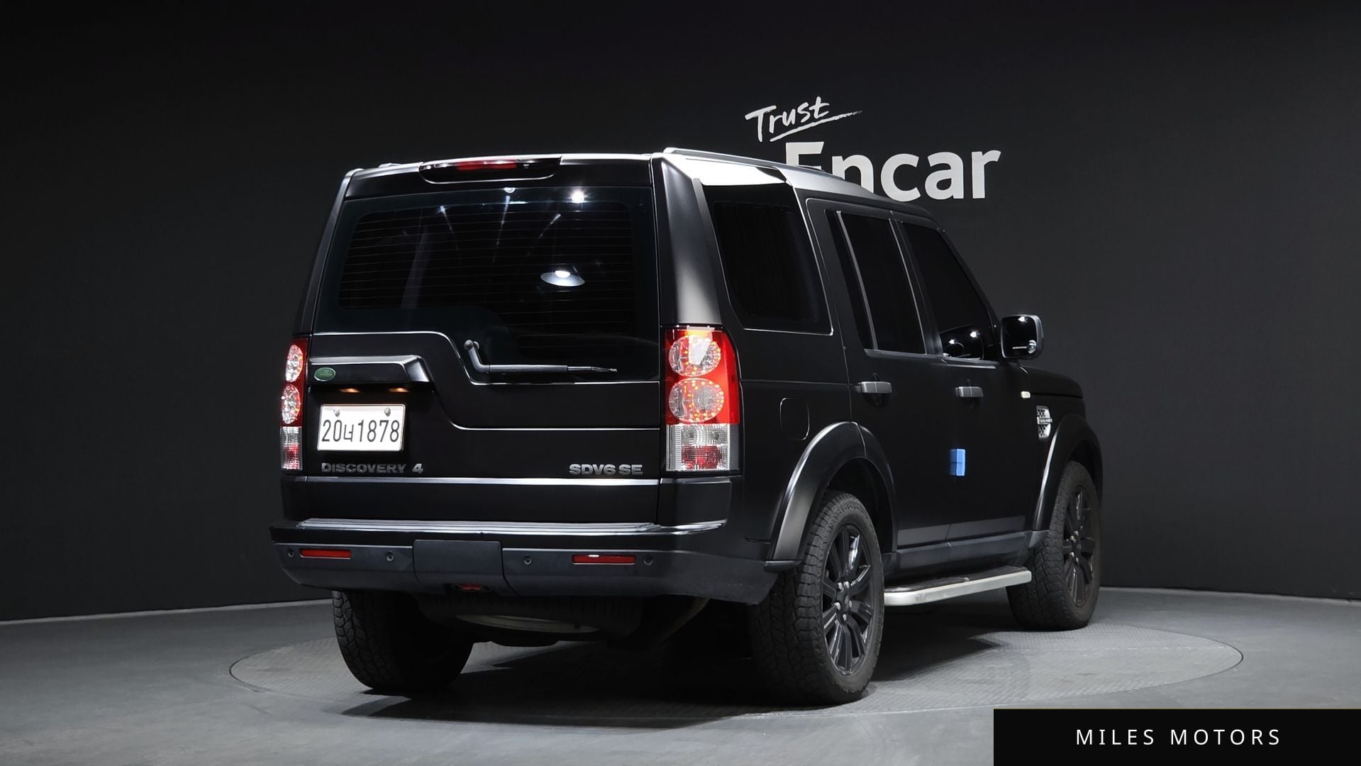Land Rover Discovery 2010 — миниатюра 2