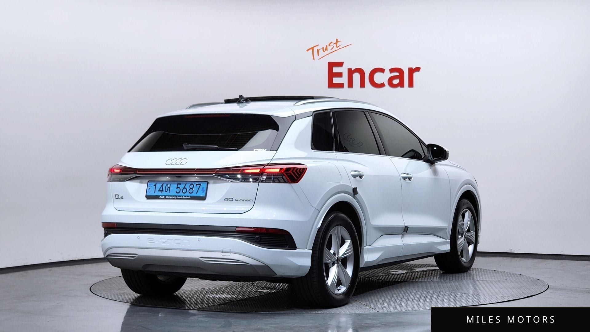 Audi Q4 e-tron 2023 — миниатюра 2