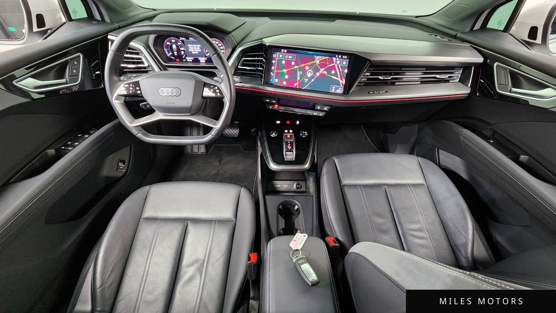 Audi Q4 e-tron 2023 — миниатюра 10