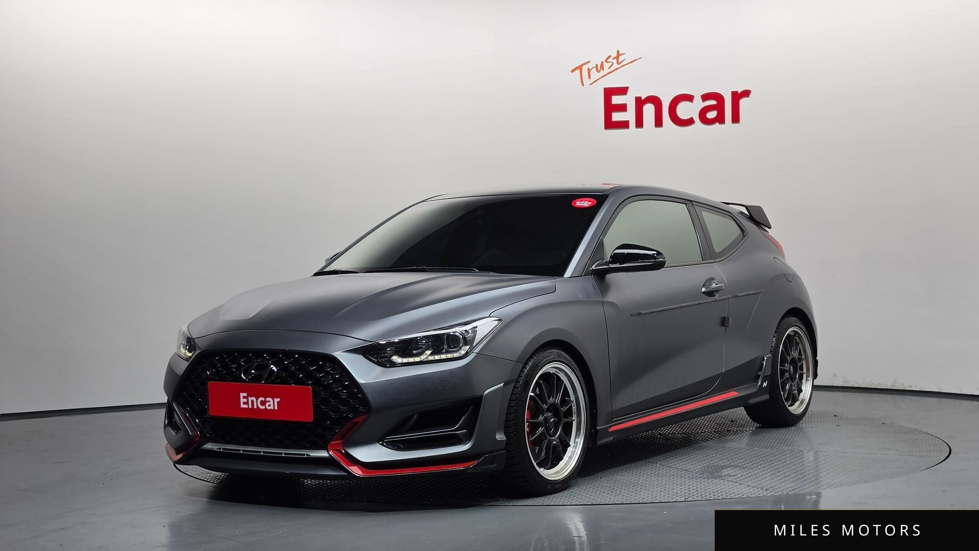 Hyundai Veloster 2019 — фото 1 из 12