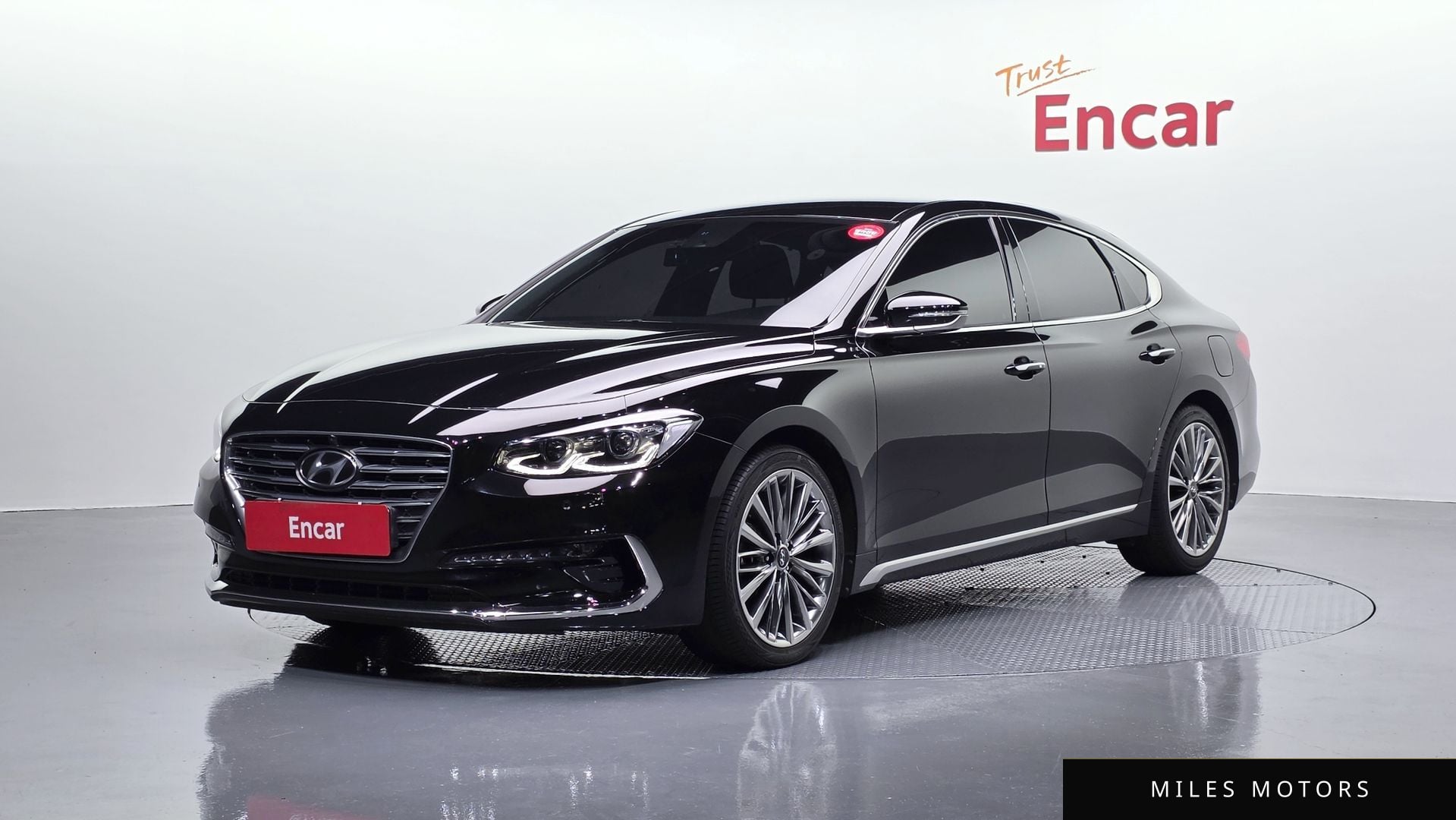 Hyundai Grandeur 2019 — фото 1 из 12