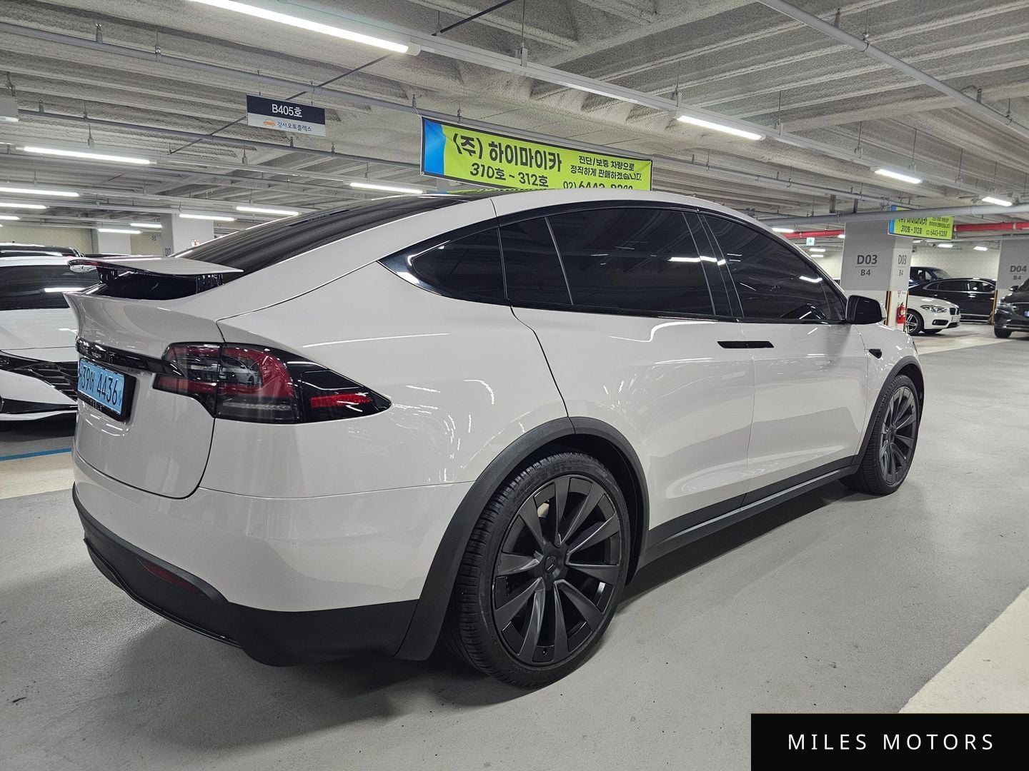 Tesla Model X 2023 — миниатюра 4