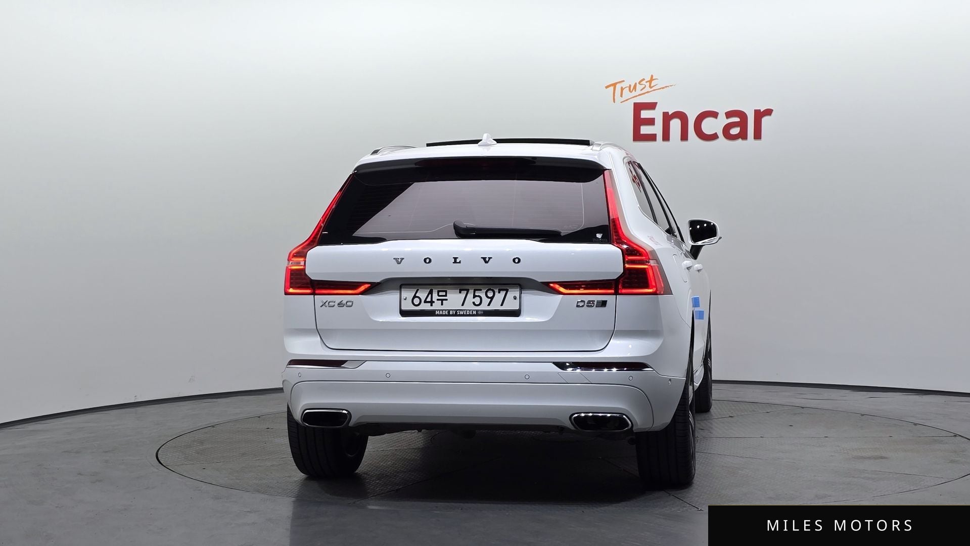 Volvo XC60 2019 — миниатюра 4