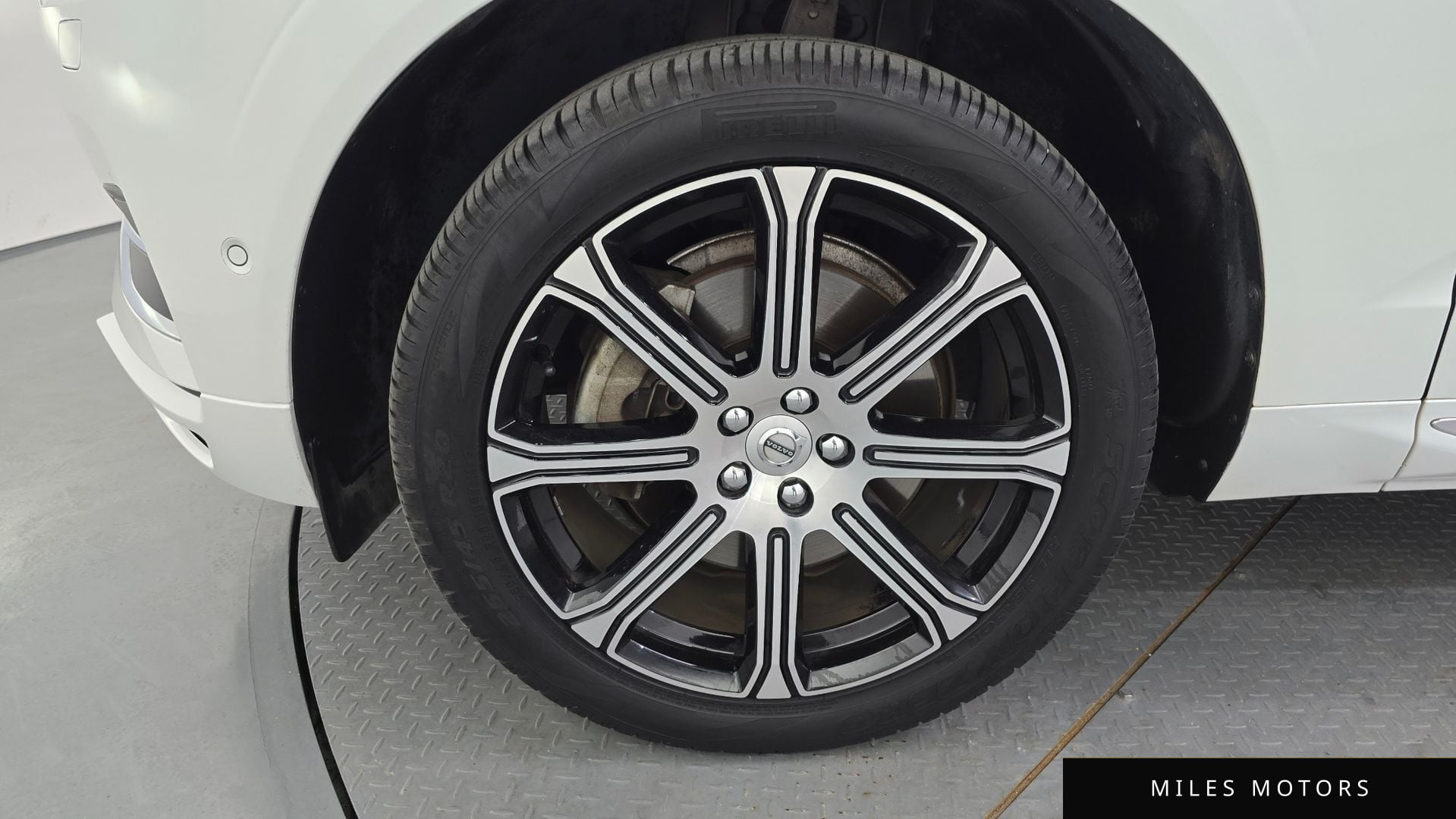 Volvo XC60 2019 — миниатюра 5