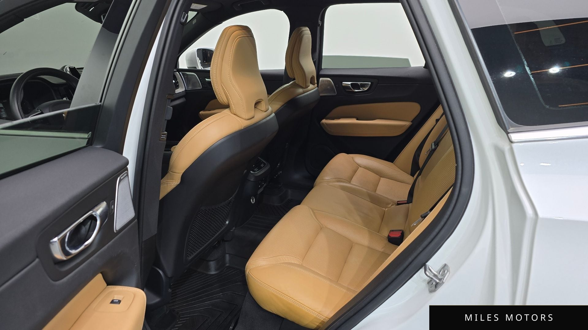 Volvo XC60 2019 — миниатюра 11