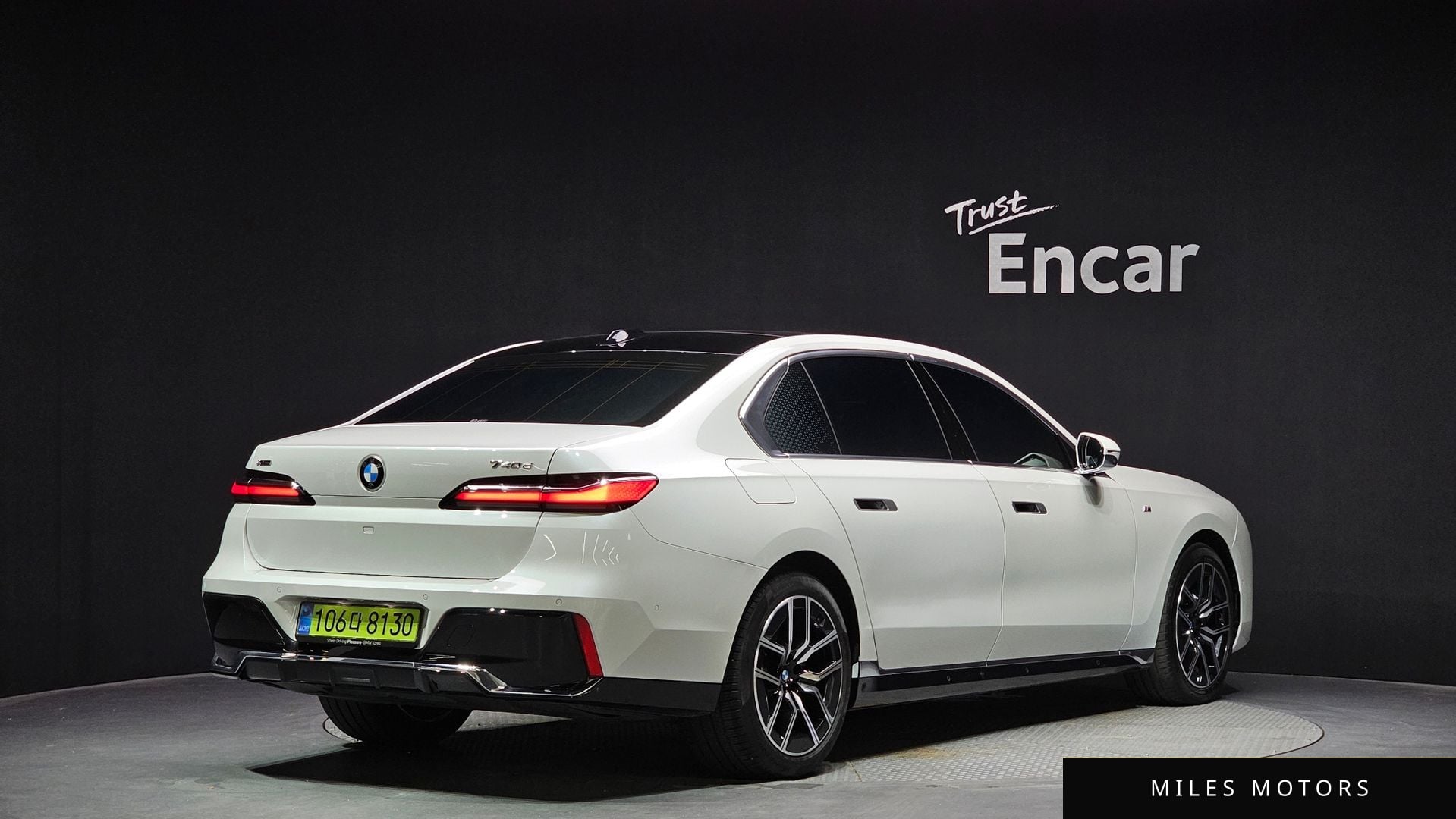 BMW 7 Series (G70) 2025 — миниатюра 2