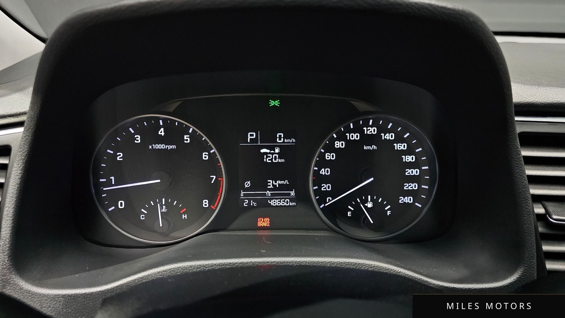 Hyundai AVANTE 2016 — миниатюра 11