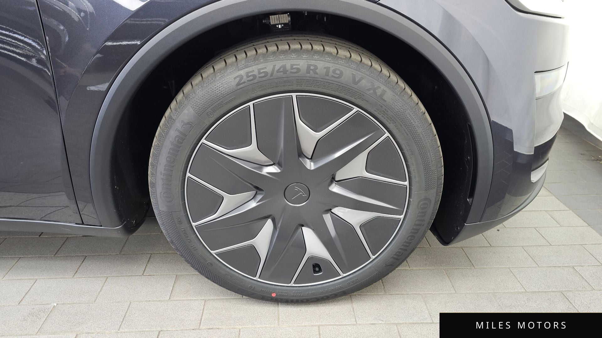 Tesla Model Y 2026 — миниатюра 7