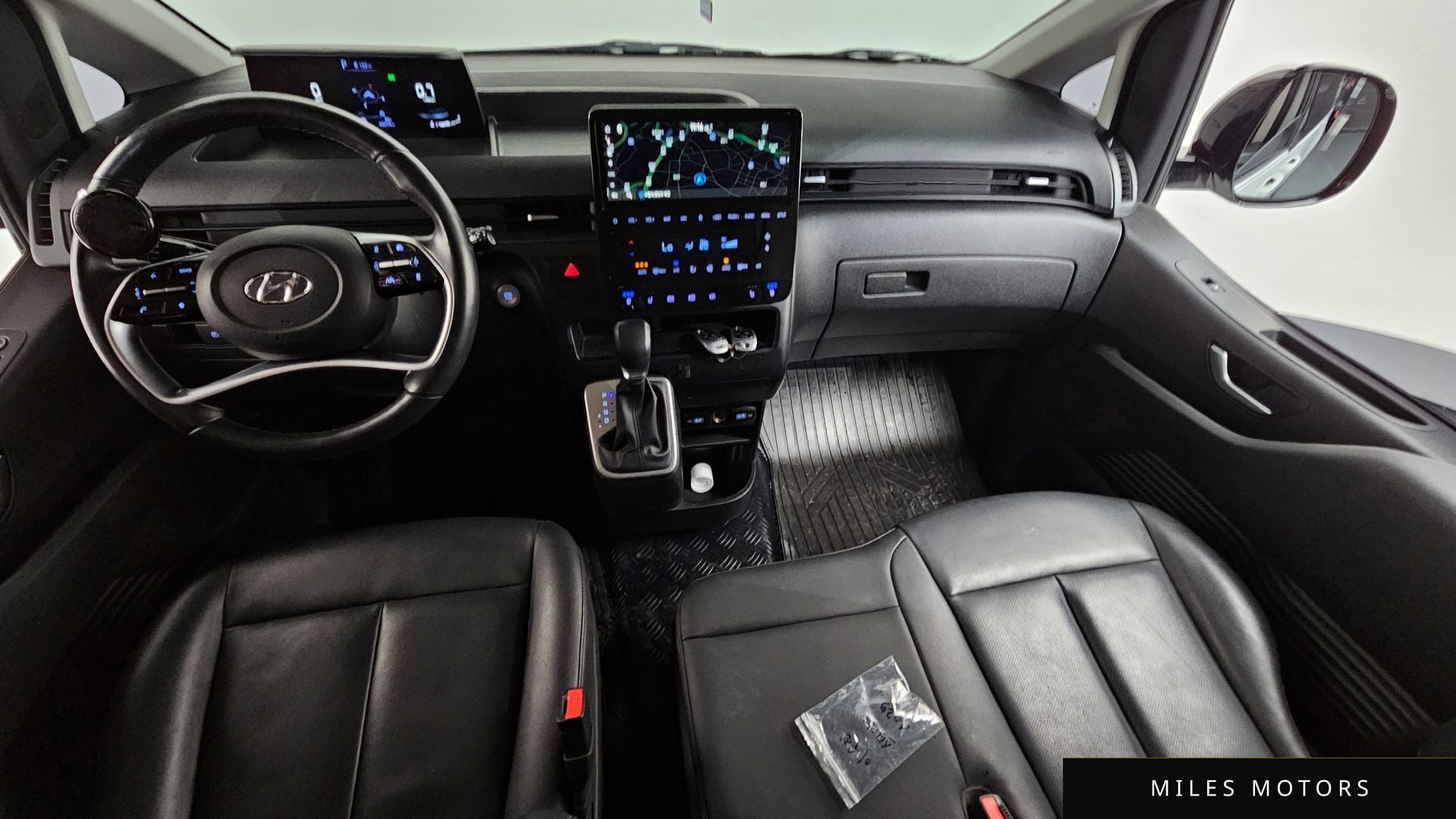 Hyundai Staria 2023 — миниатюра 7