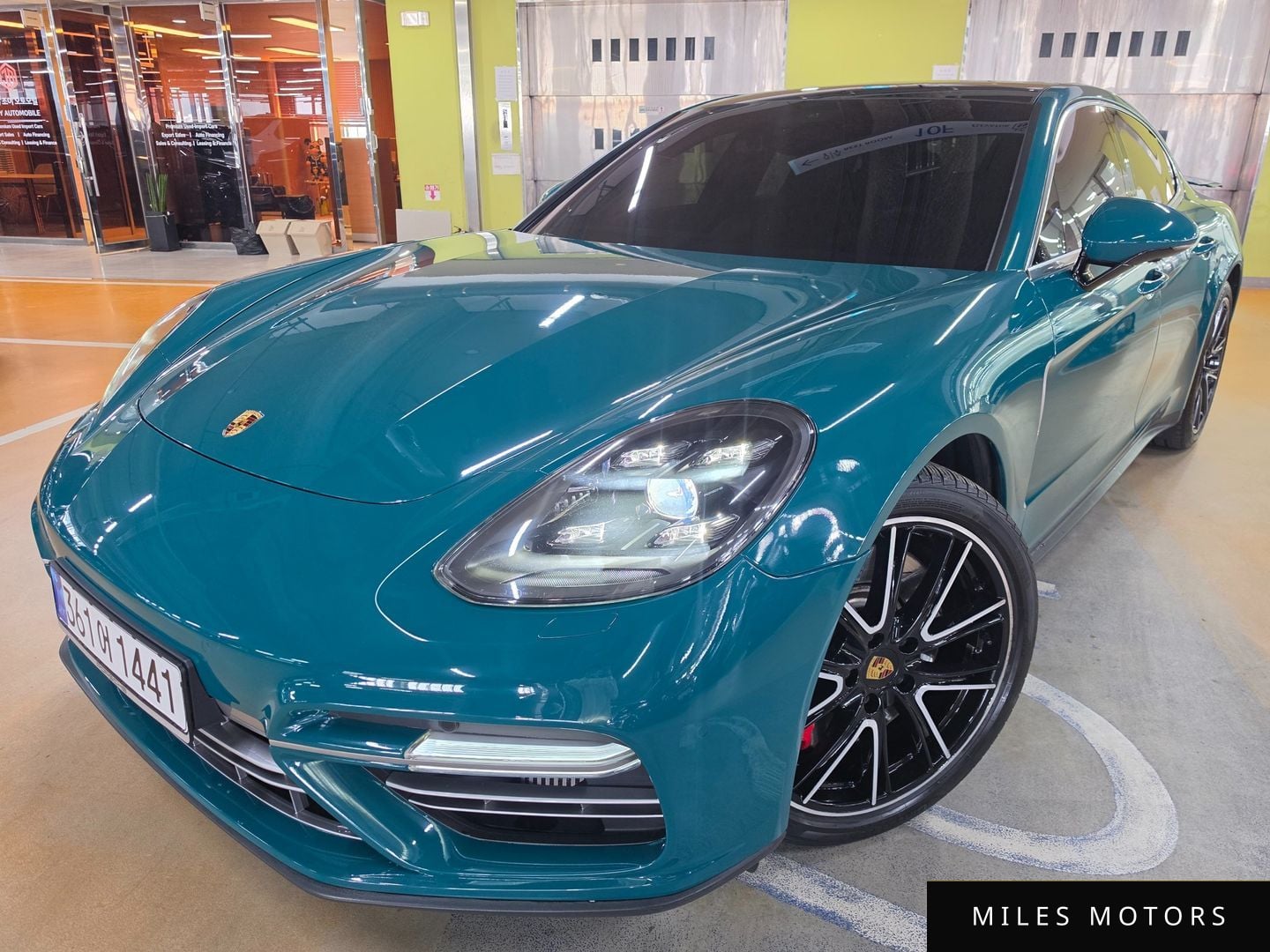 Porsche Panamera 2019 — фото 1 из 12