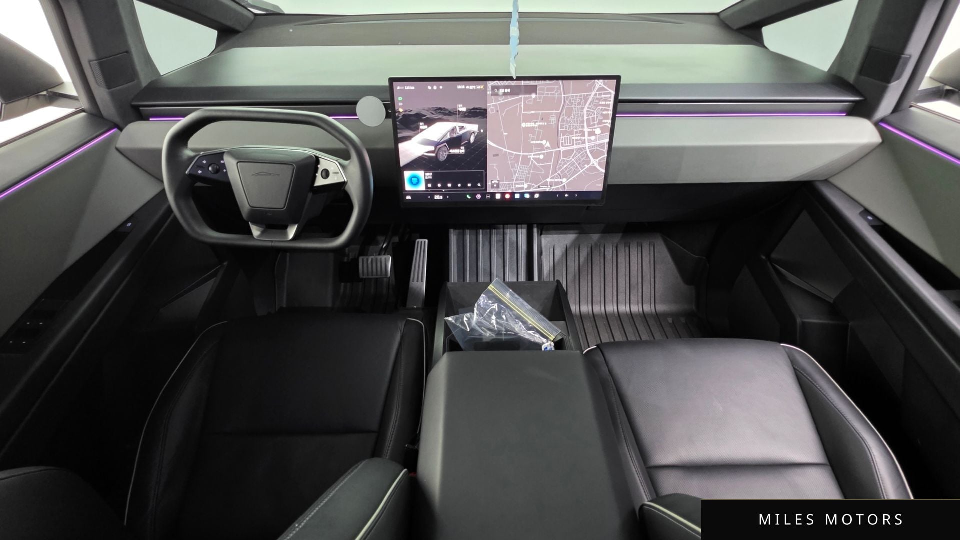 Tesla Cybertruck 2025 — миниатюра 7