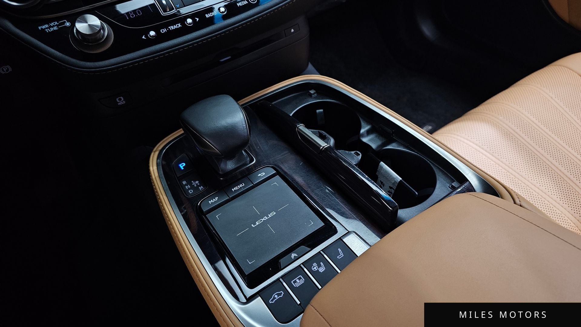 Лексус LS500 2022 — миниатюра 12